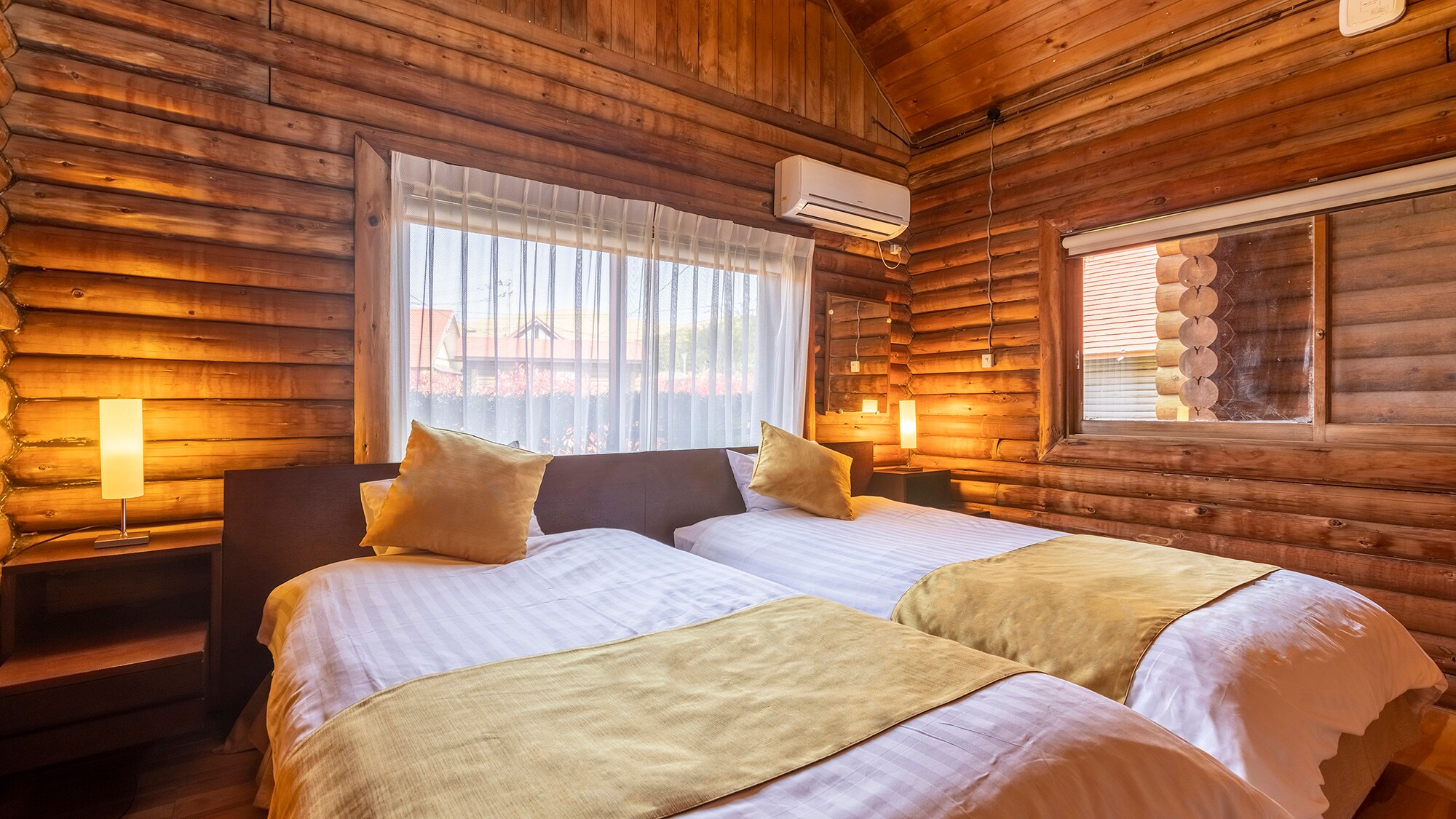 [1 pondok sewa: lantai 1 + loteng] 42-50 meter persegi/ruang tempat tidur loteng dengan kamar mandi