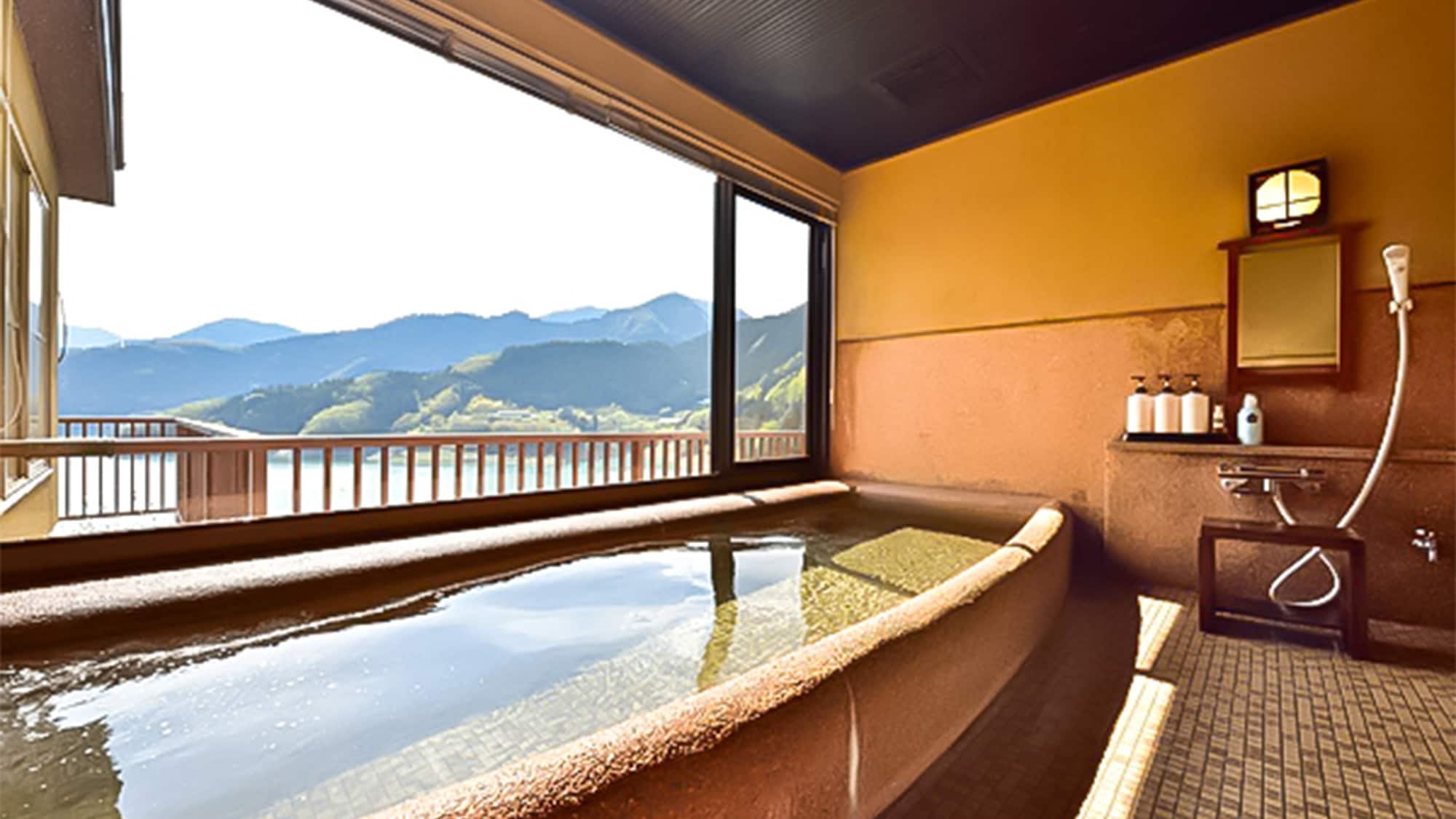 ・ <Chartered bath, wild cherry blossoms> A bath where you can enjoy a large bath with a large washout and a spectacular view of the lake