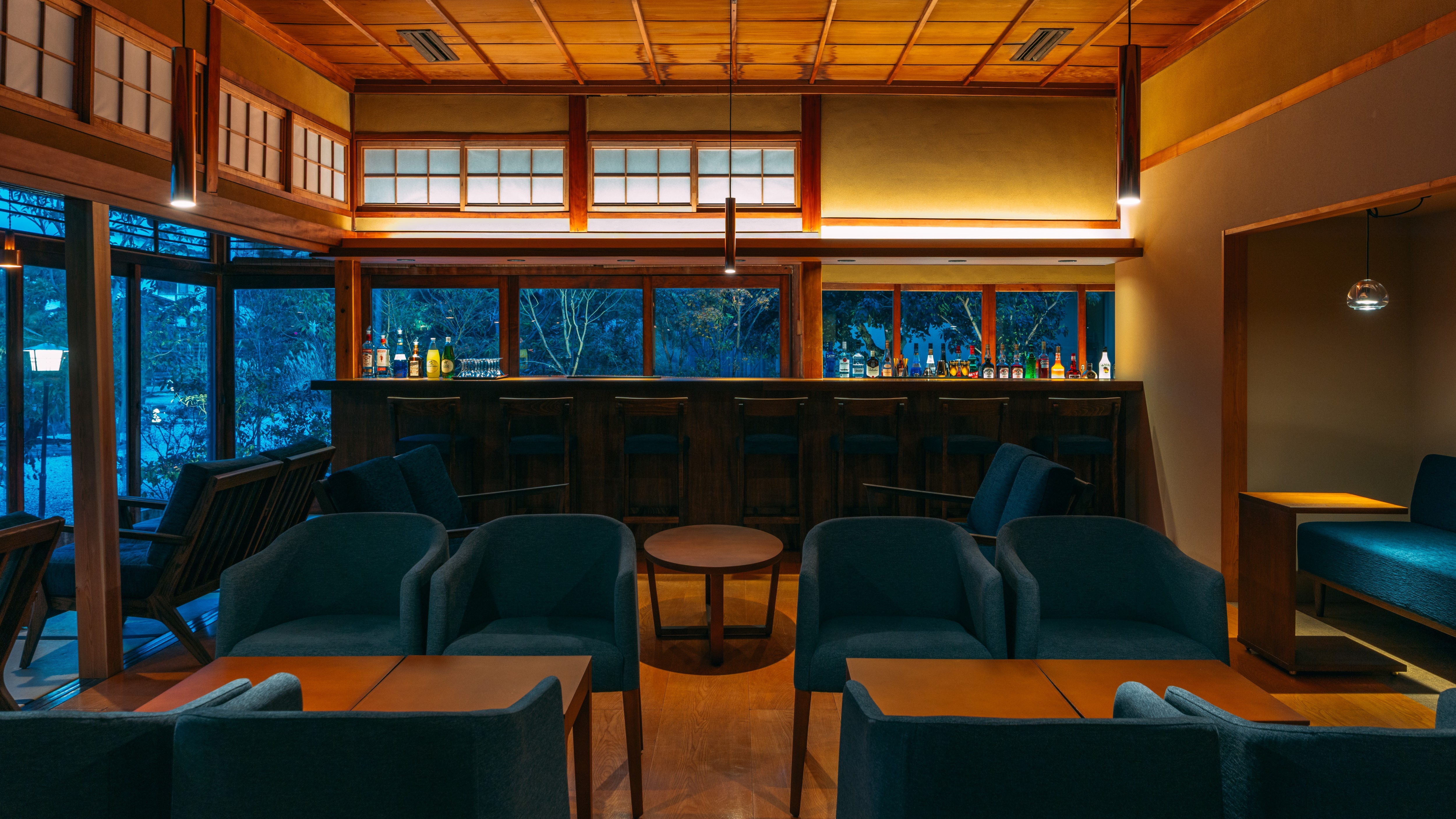[Khu vực quầy bar] Tận hưởng khu vực quầy bar được tái sinh *Hình ảnh