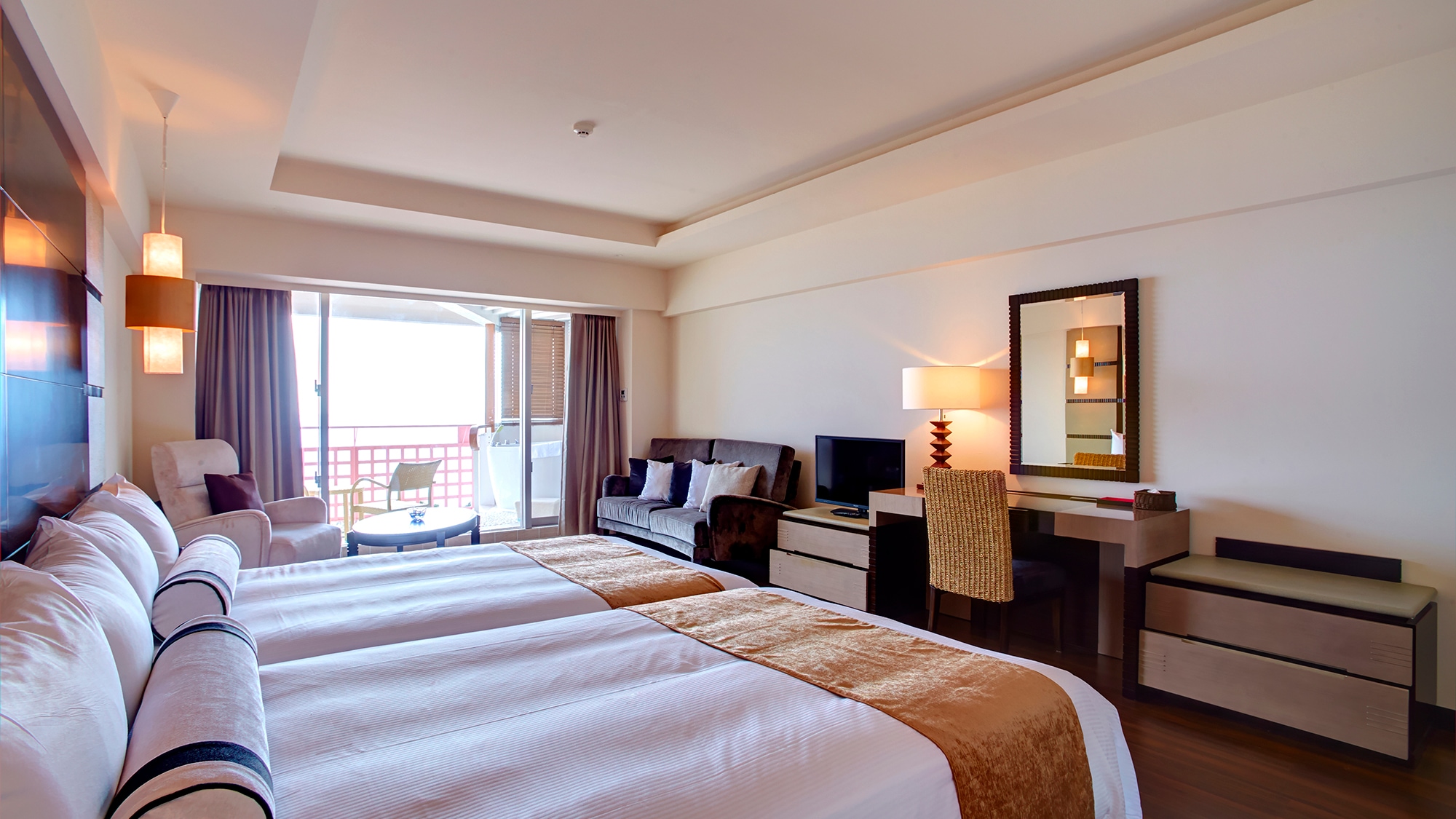 [Ocean Premier Western Room + View Bath] Premium twin room. Equipped with a view bath on the balcony.
