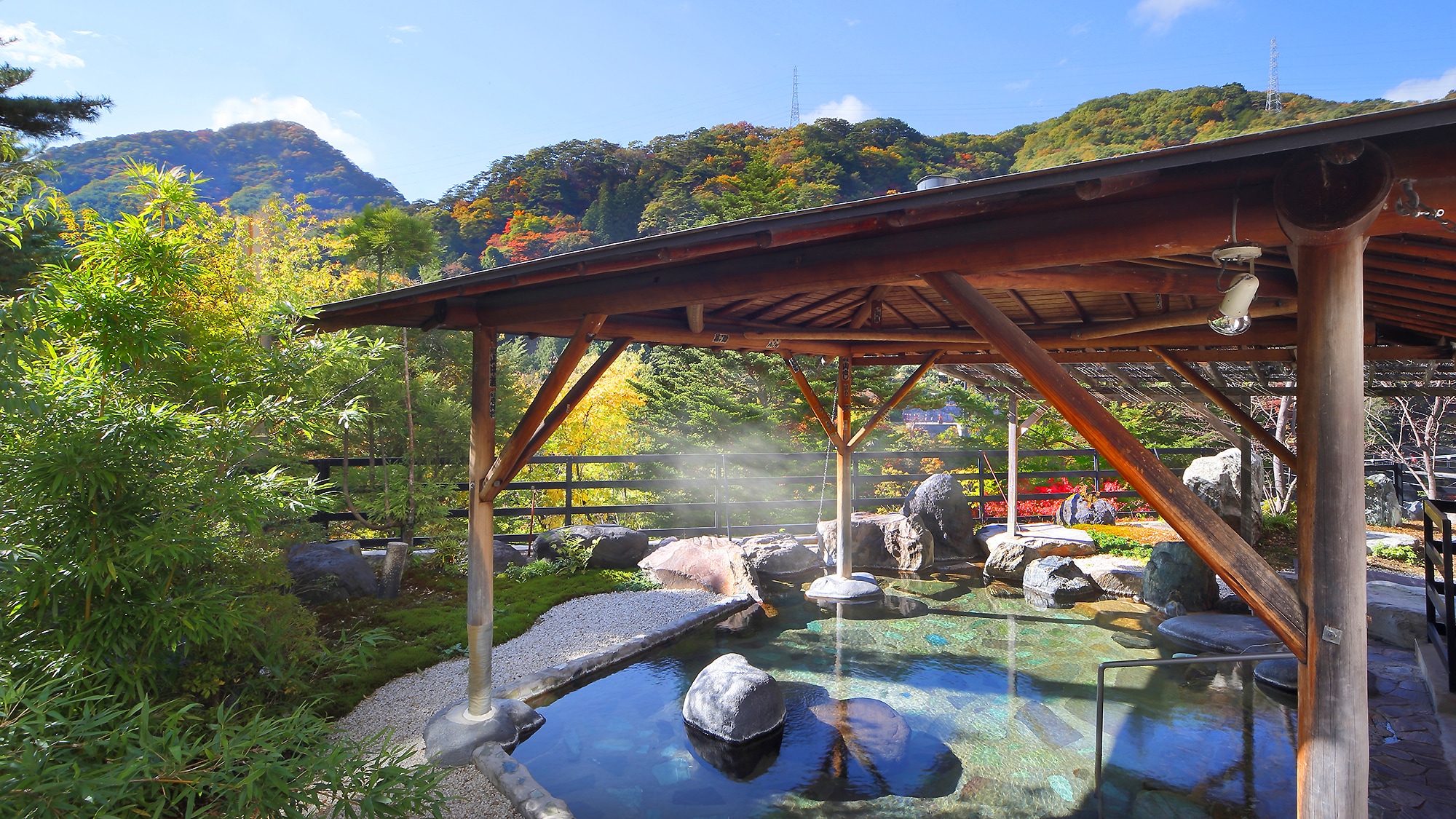 Large public bath "Oniguro Miyu" / open-air bath