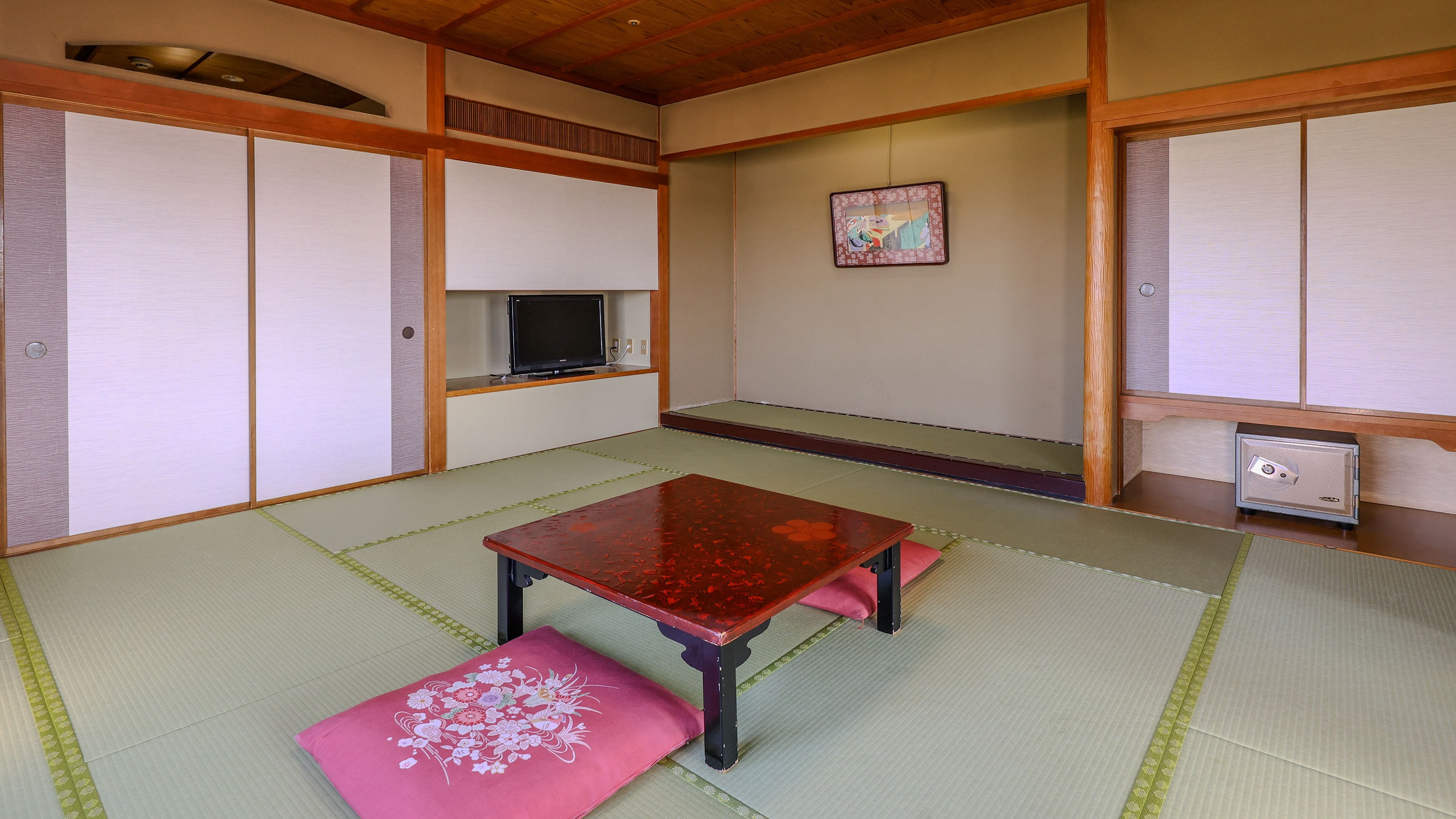 [Non-smoking] Standard Japanese-style room 12 tatami mats + 6 tatami mats with indoor bath *Image