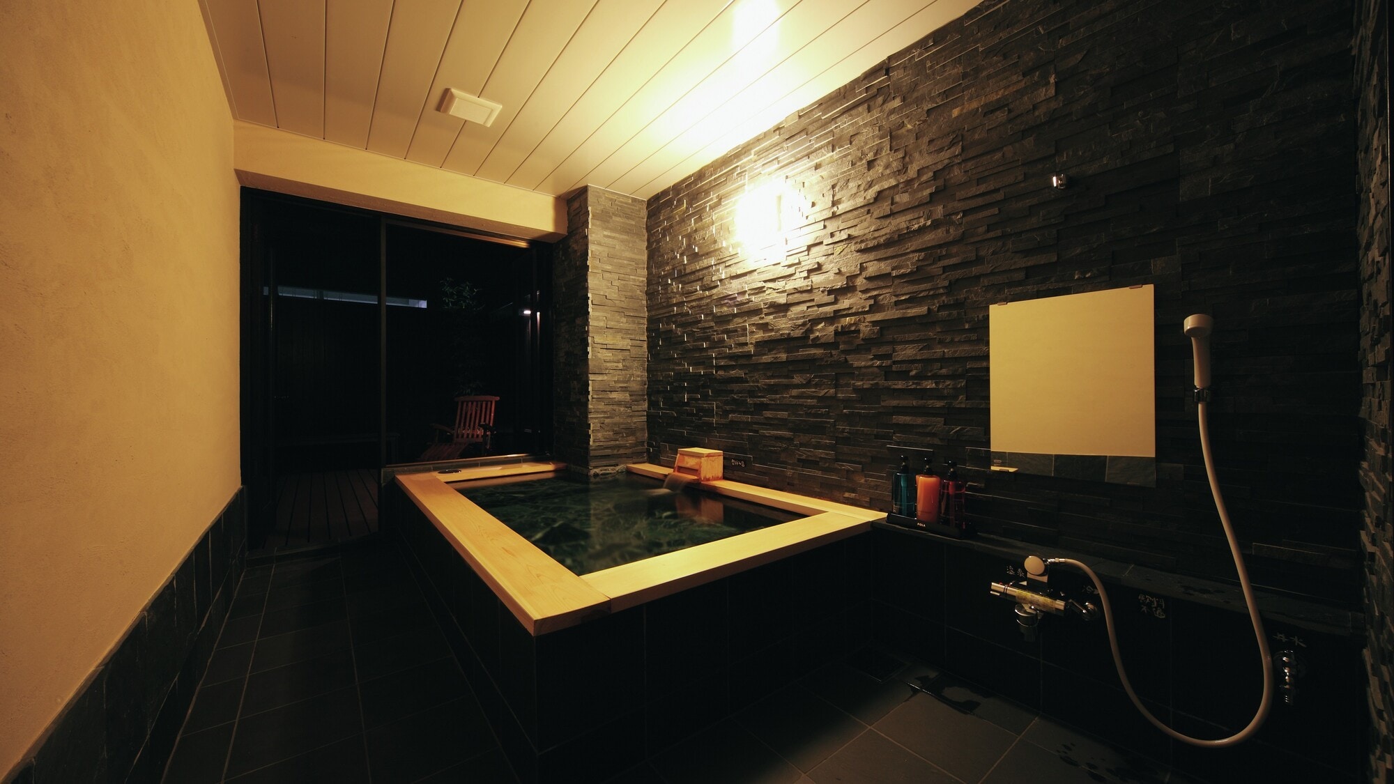 舒适（露天浴池）