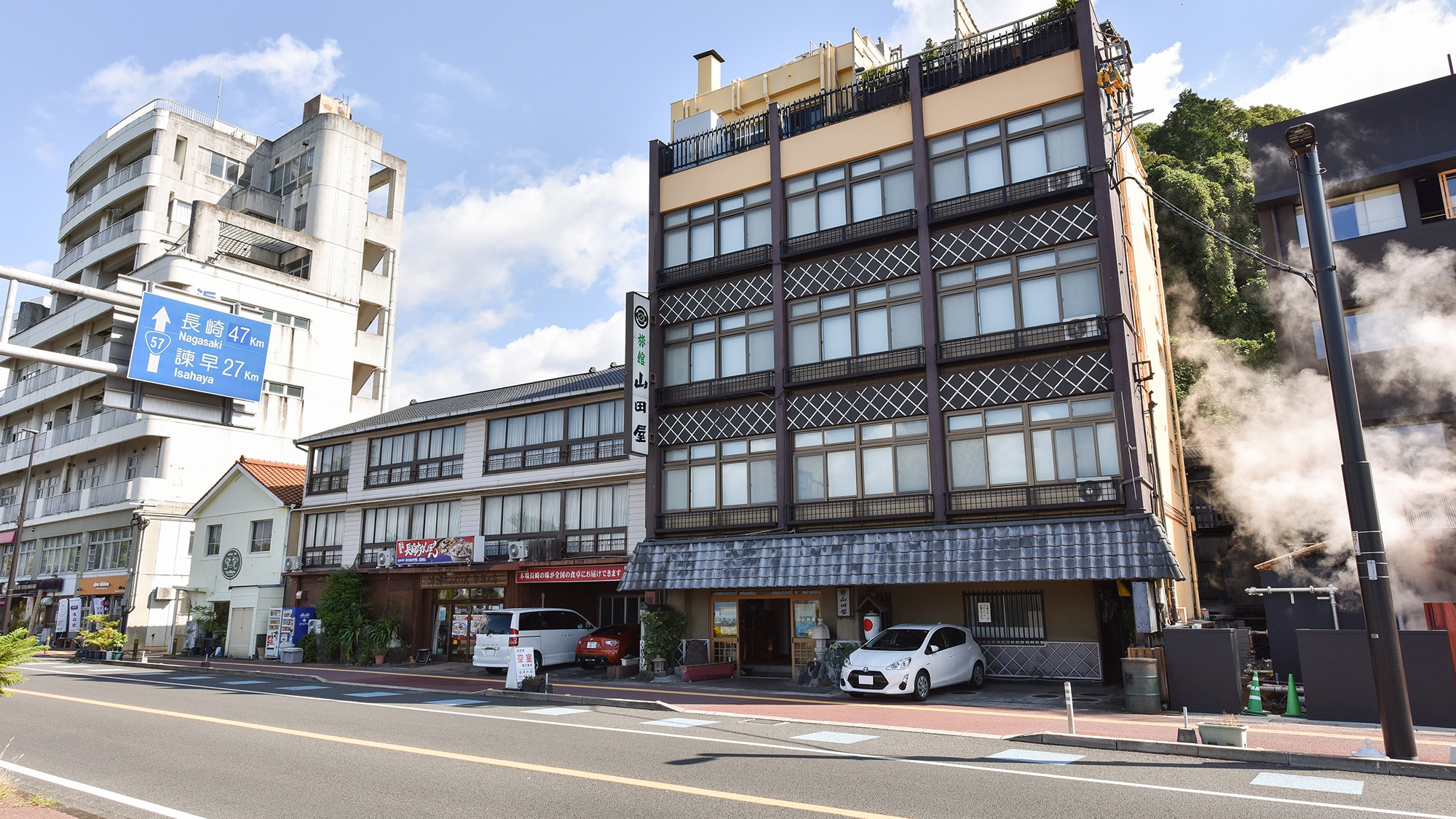 *[外觀] 海鮮新鮮，天然溫泉水充足，面向大海的客房景色也非常棒。