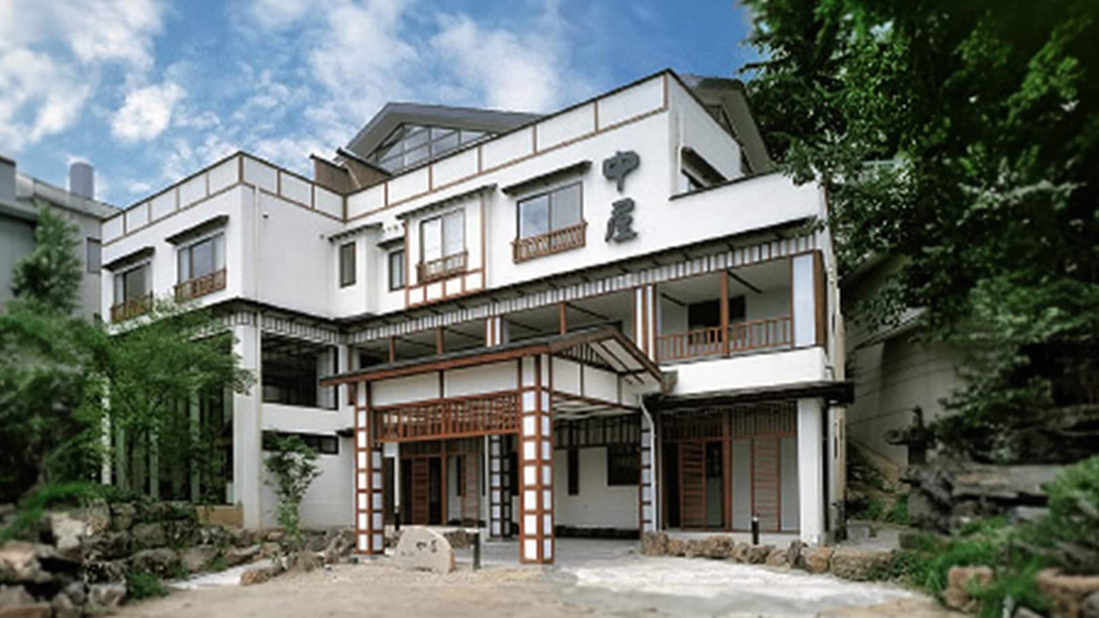 Exterior (daytime)