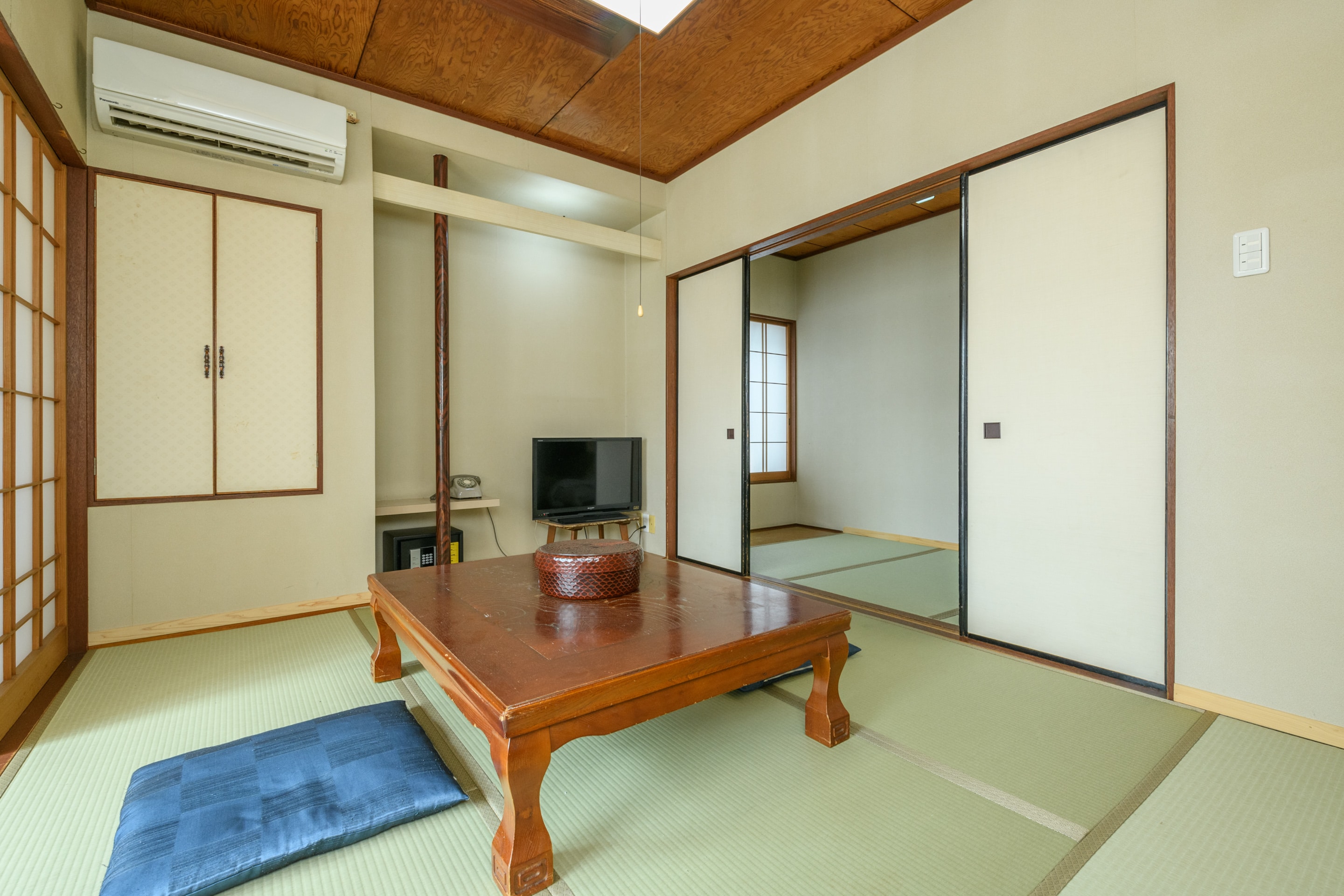 Japanese-style non-smoking triple room (example of a room)