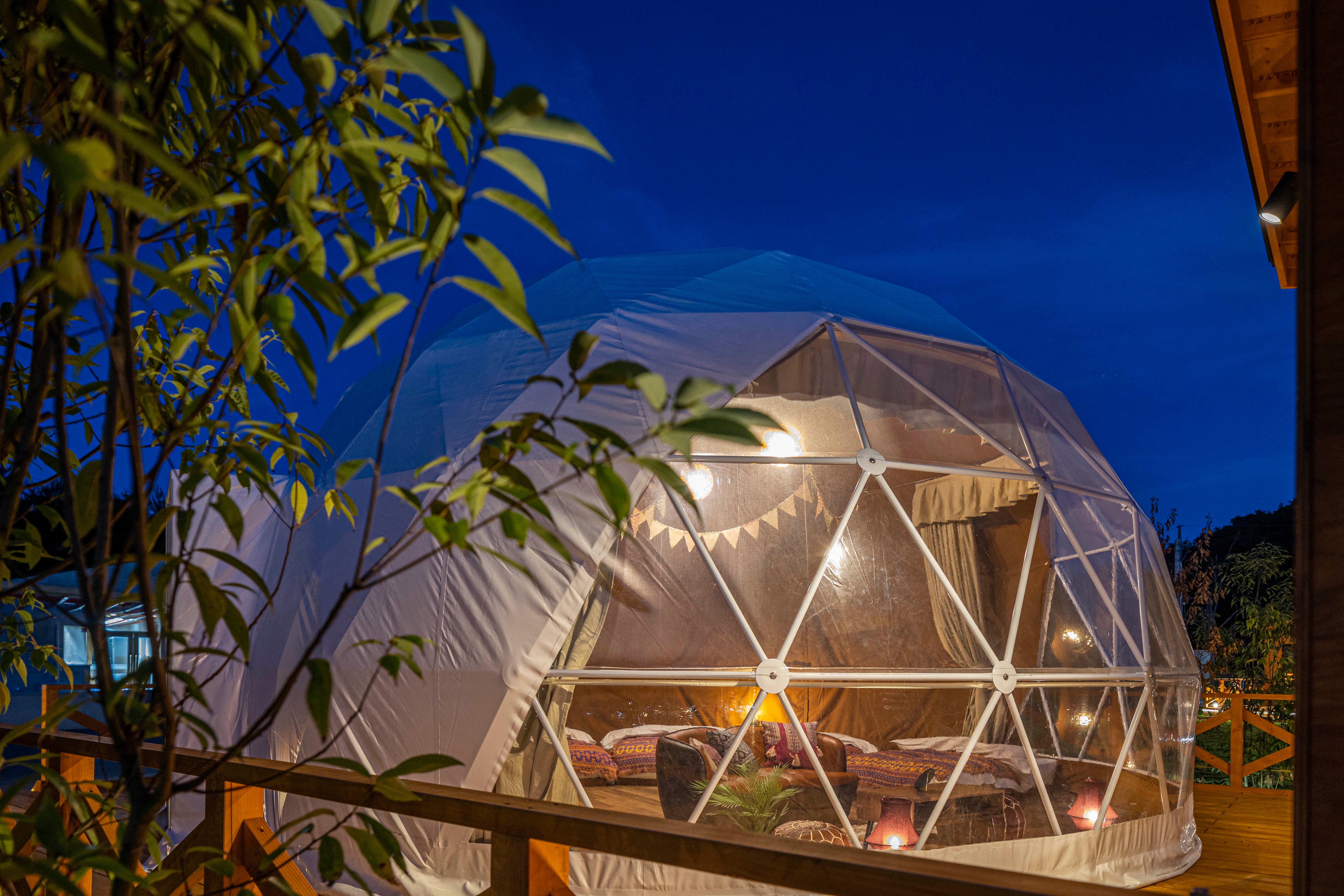 Dome tent exterior
