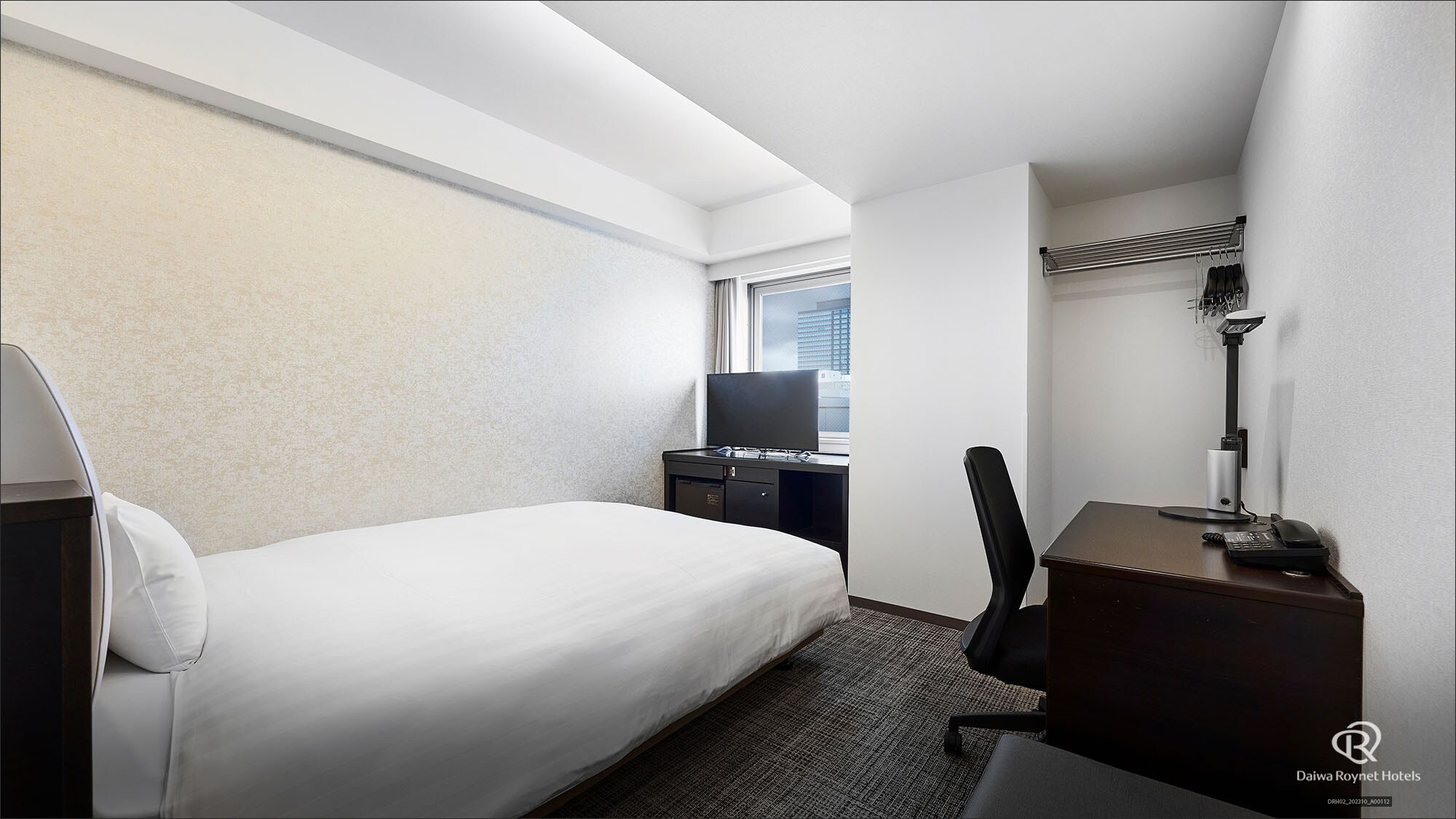 [Corner room] 18m² / 154cm wide bed