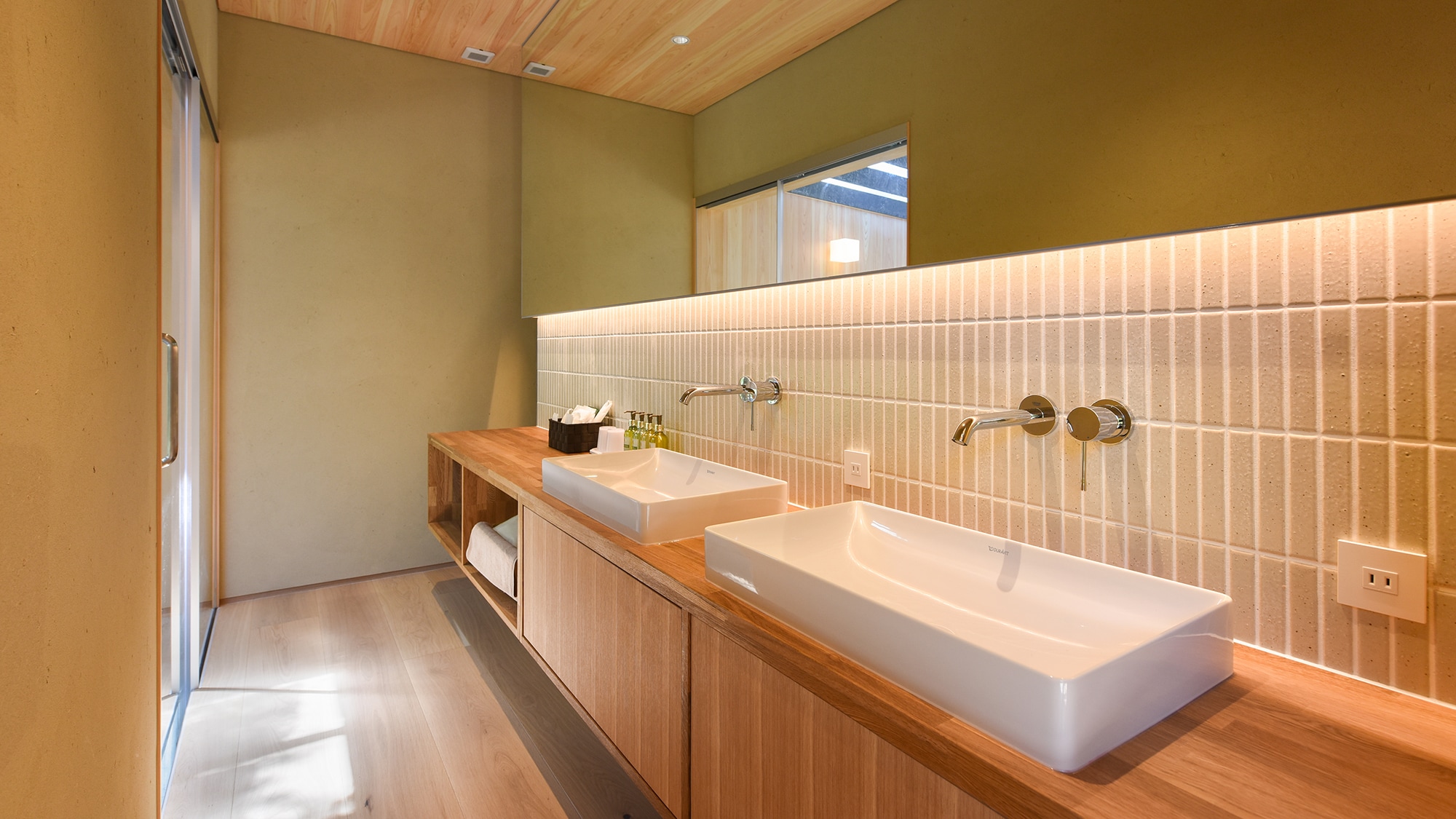 *Superior Japanese-Western room/Spacious washroom space