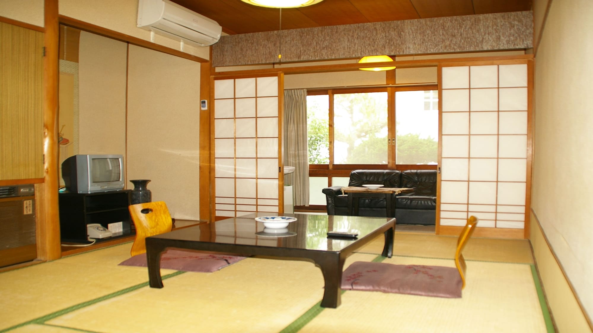 *[Example of guest room] Relax in a room with a different atmosphere