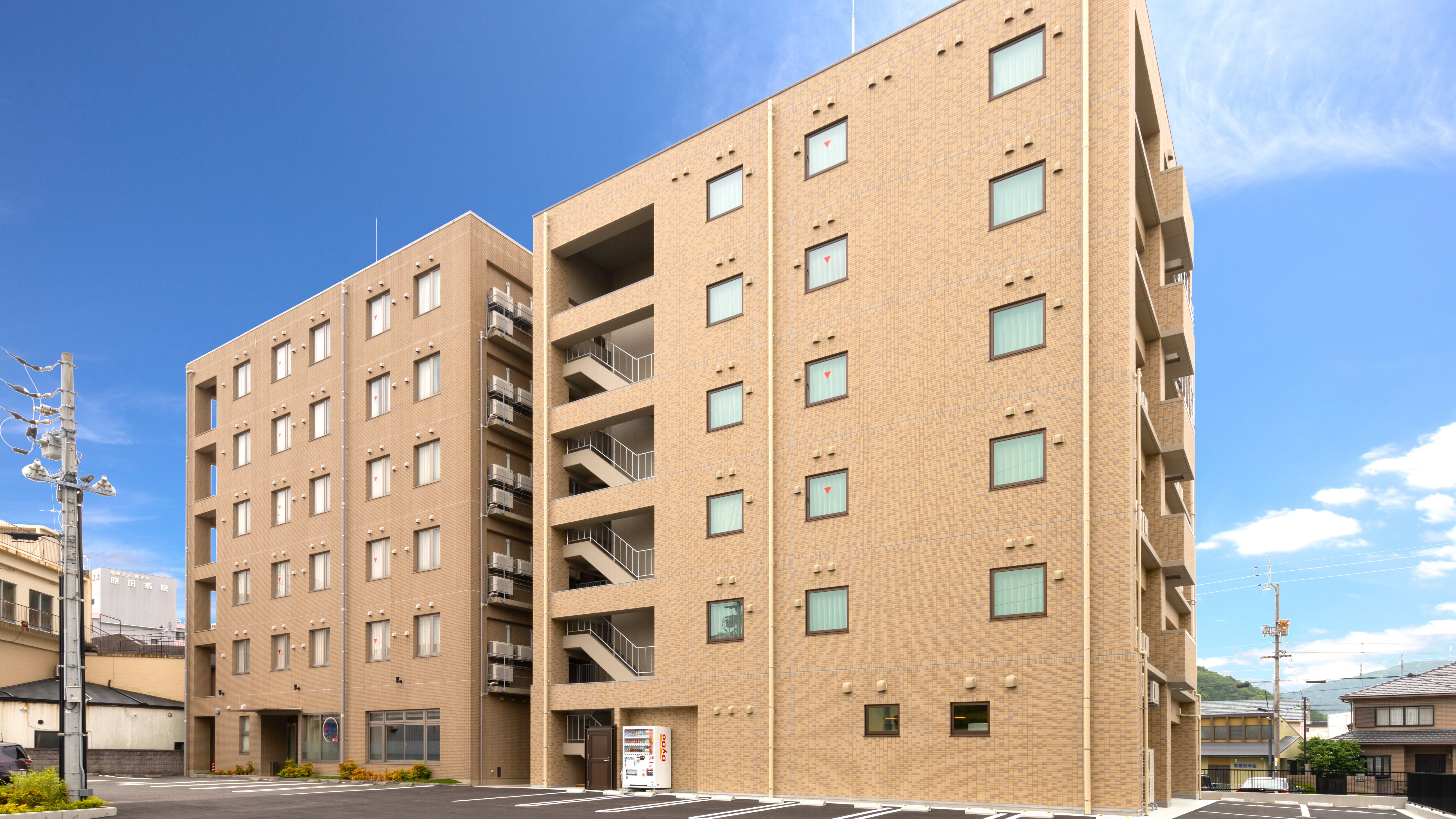 30m in front of Anan Station! It's a good location with multiple restaurants and supermarkets!