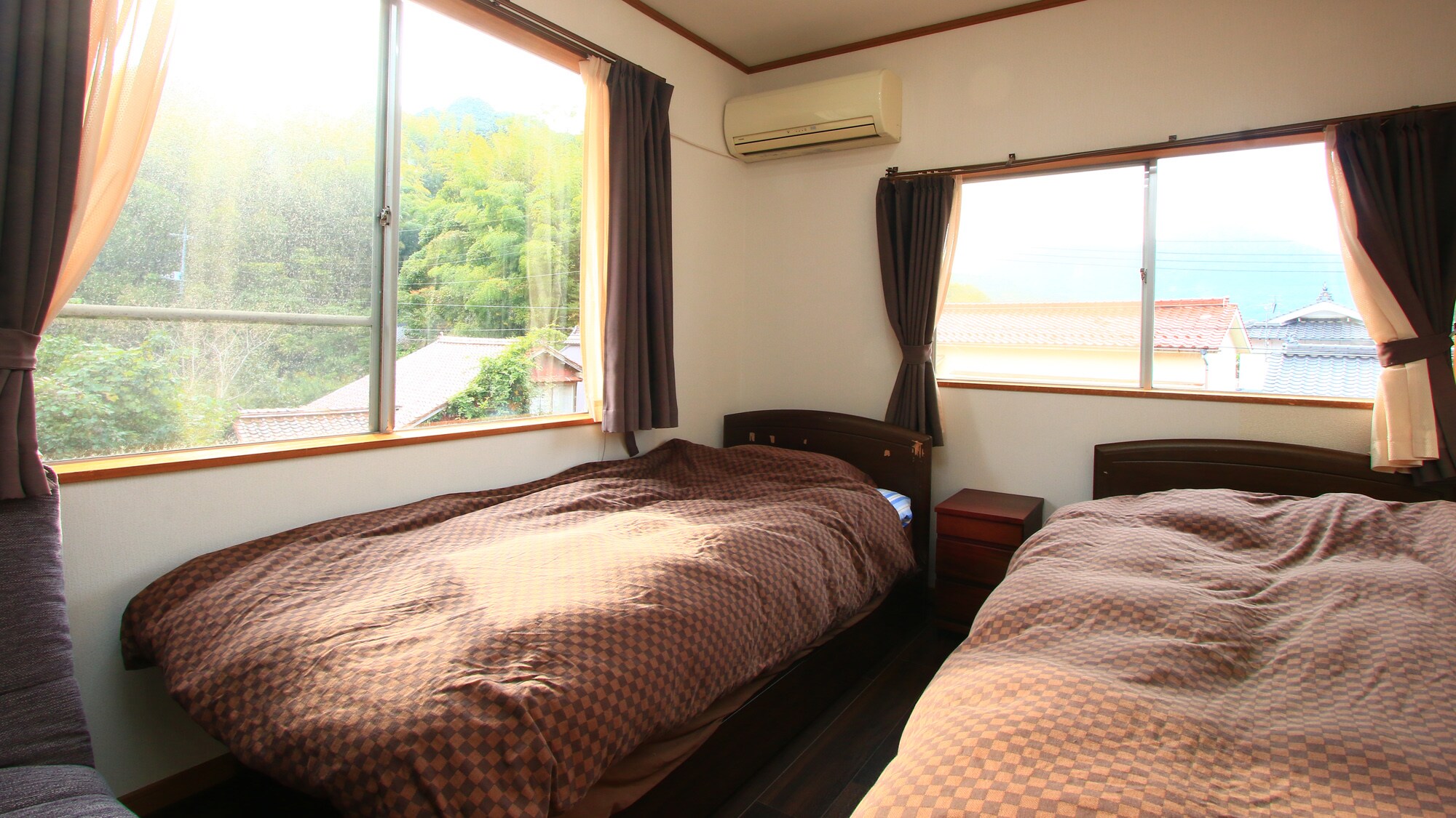 Japanese-Western style room