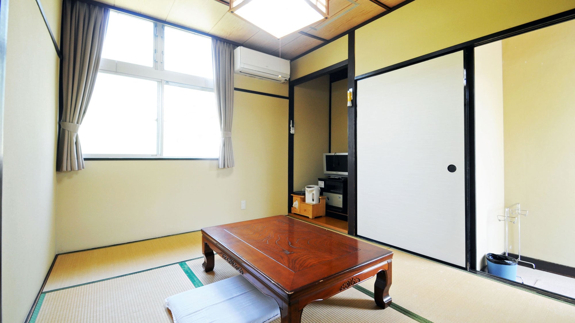 [Japanese-style room] Rindou no Ma (6 tatami mats)
