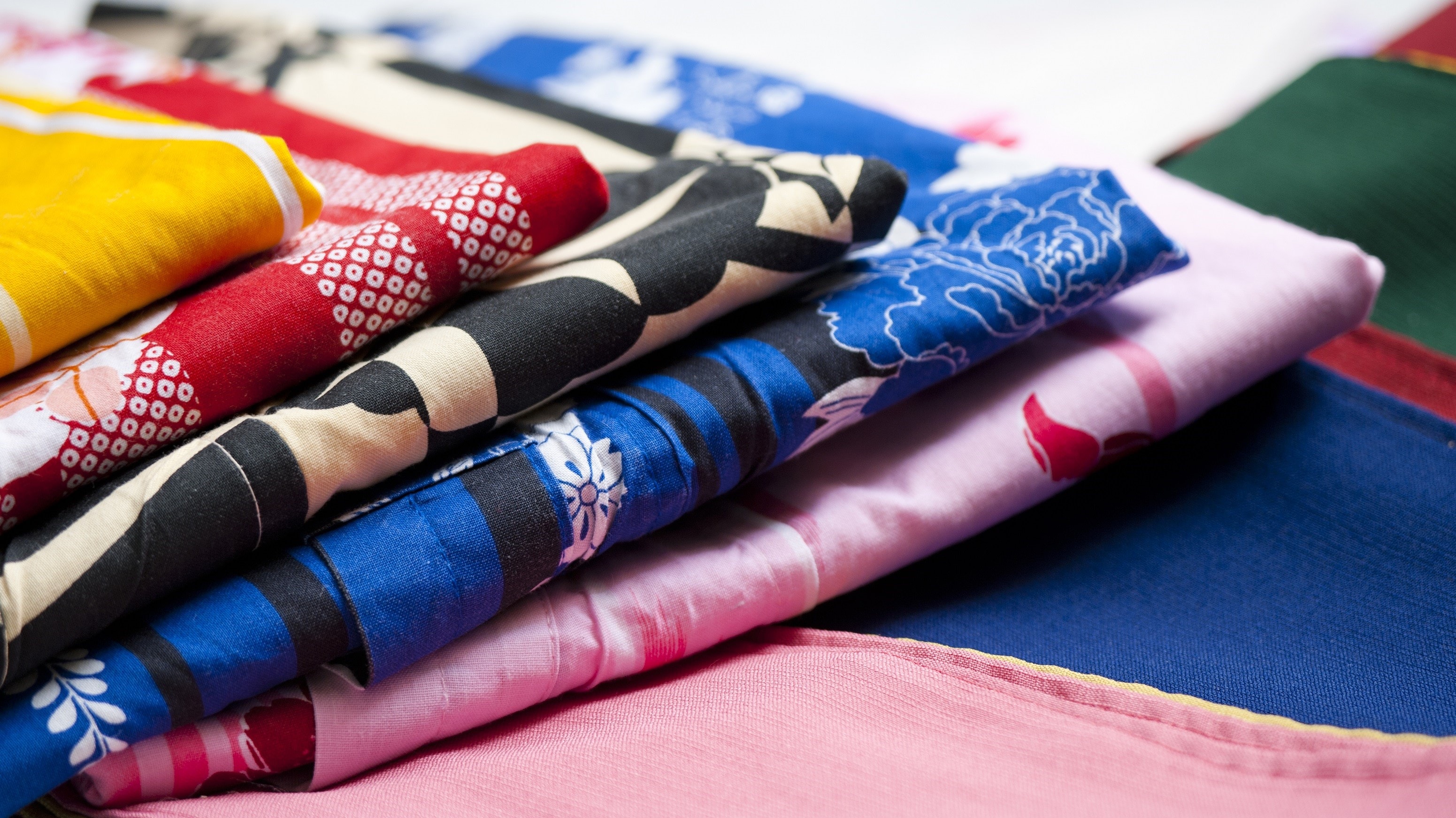 Colorful yukata rental
