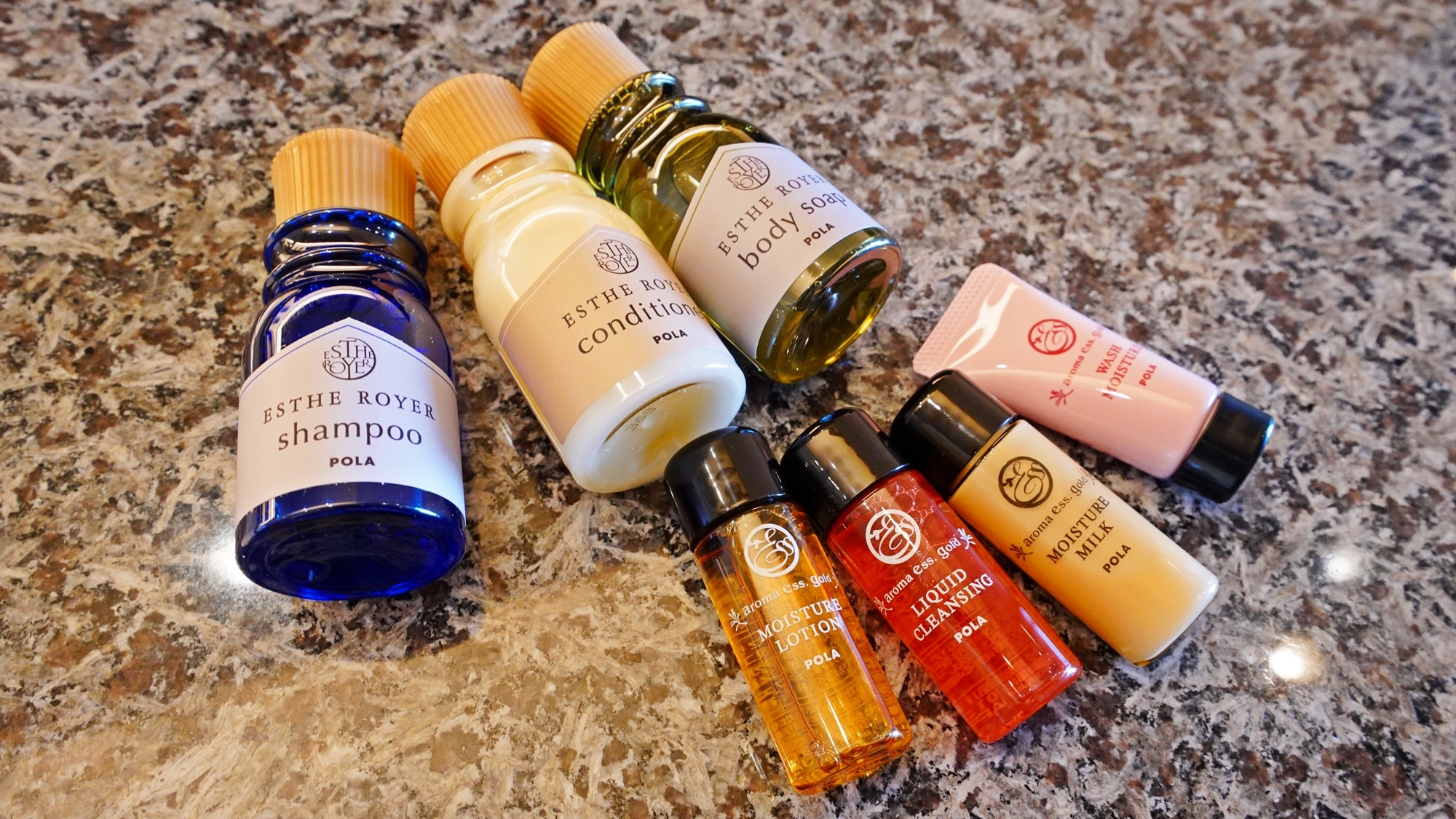 便利設施：POLA系列，以及男士專用的LUCID便利設施。放鬆身心，享受香氣