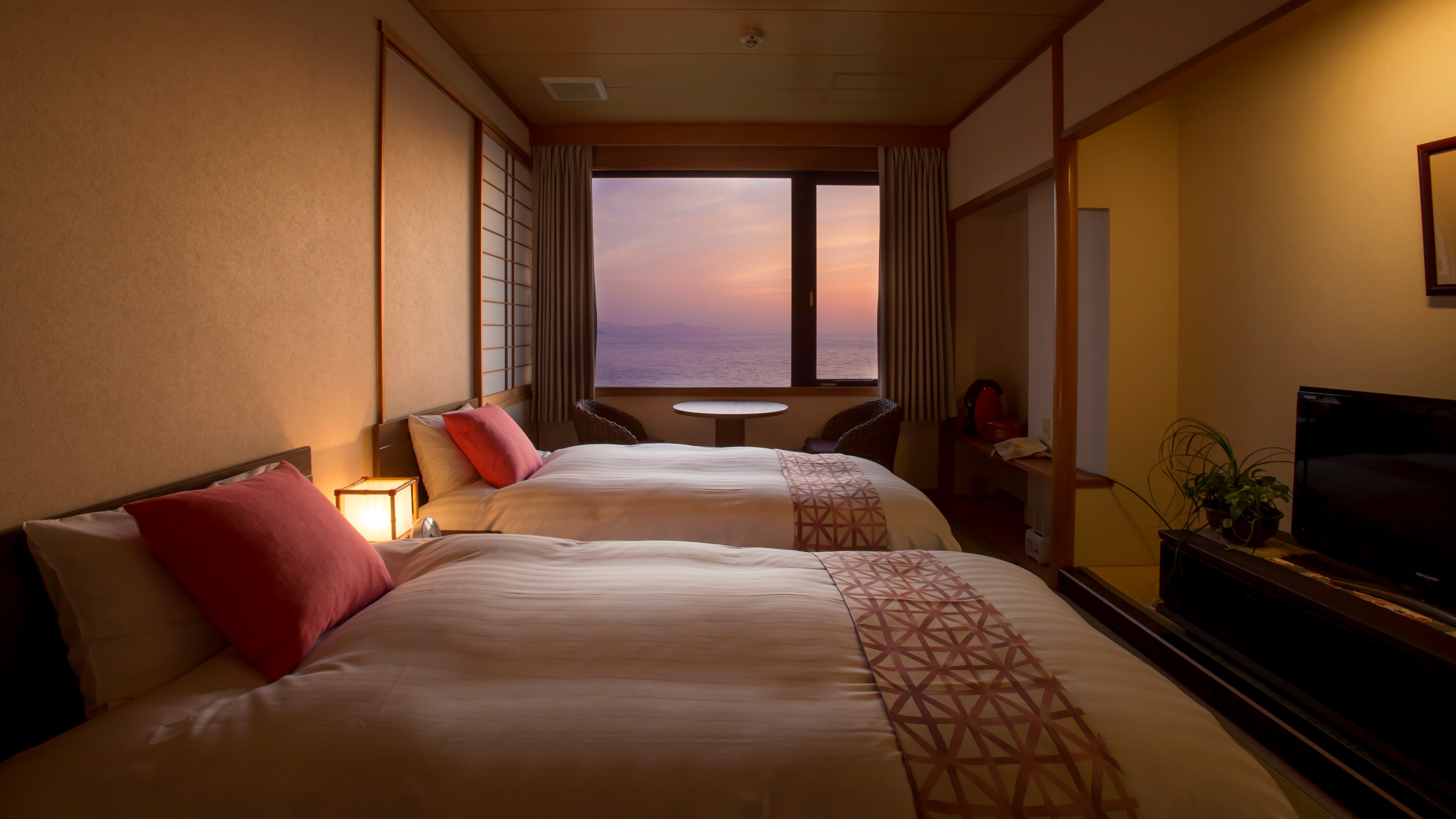 [2nd floor: Yutei] Japanese and Western room with twin beds <Reopened in April 2018 ♪>