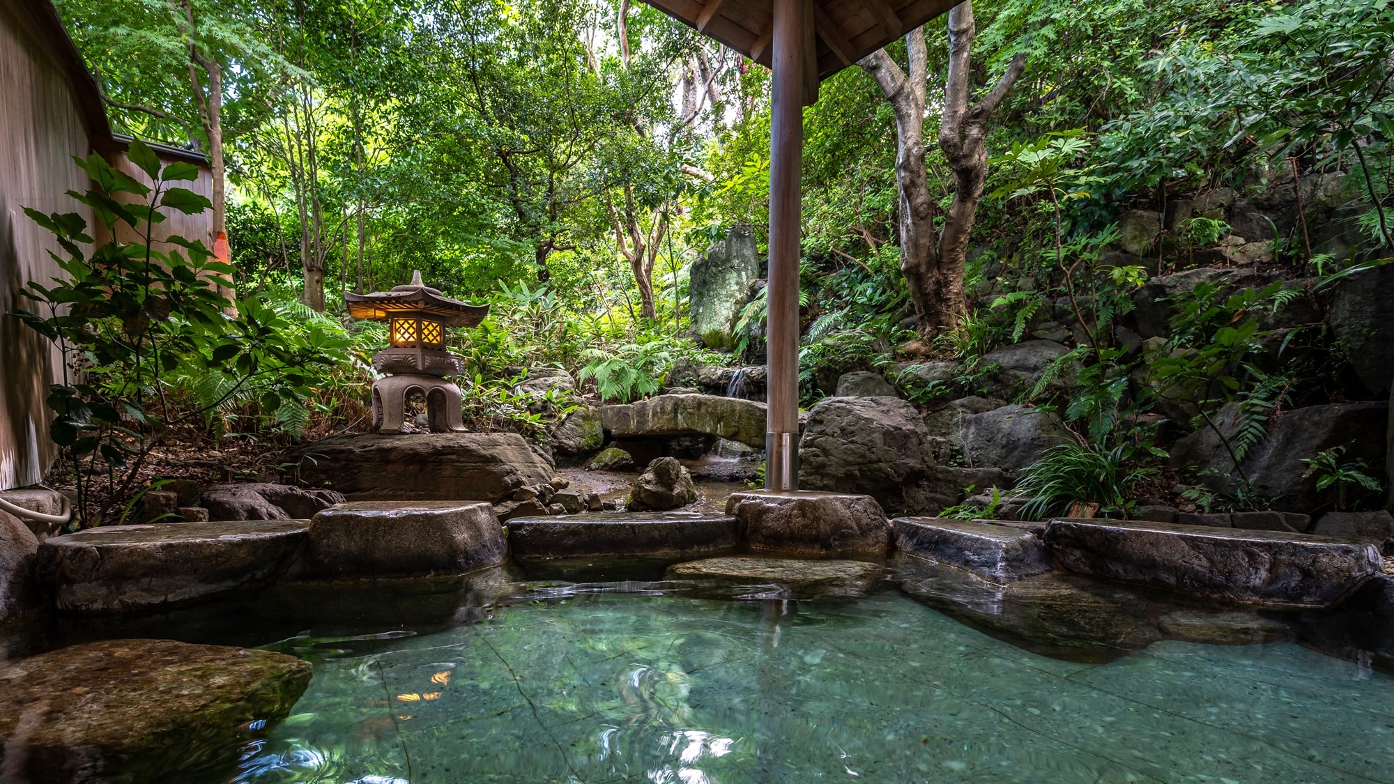 Garden open-air bath