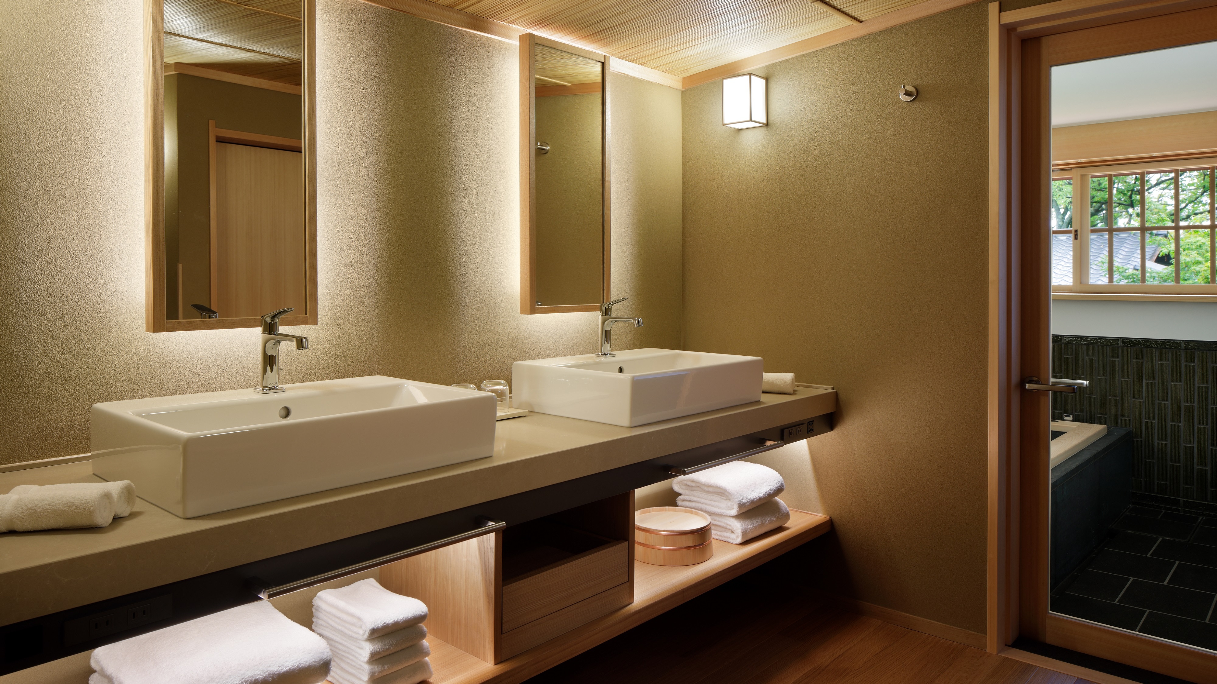 Sukiya style annex "Kasuien" 1 king bed 70-84 square meters