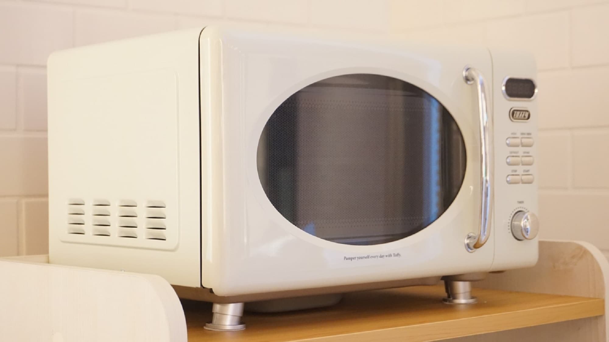 microwave oven