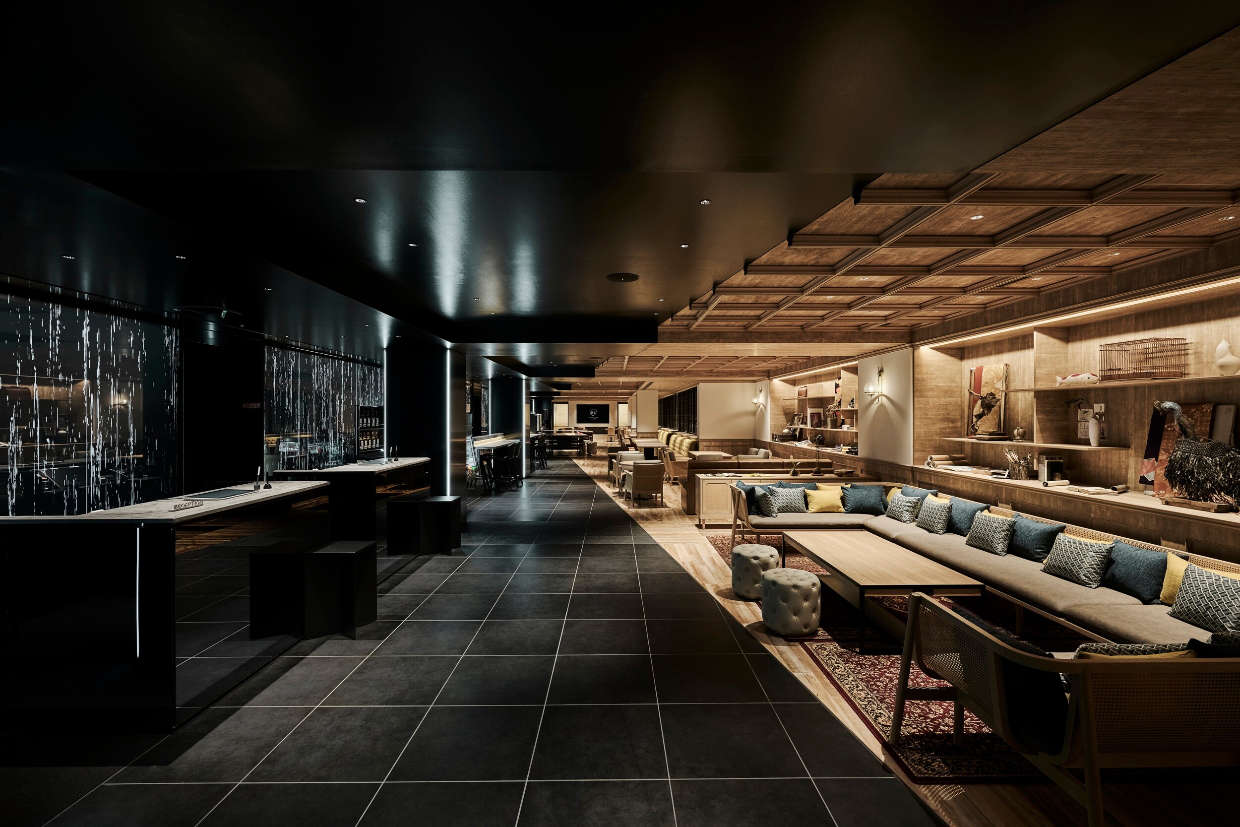 キャンバスラウンジ