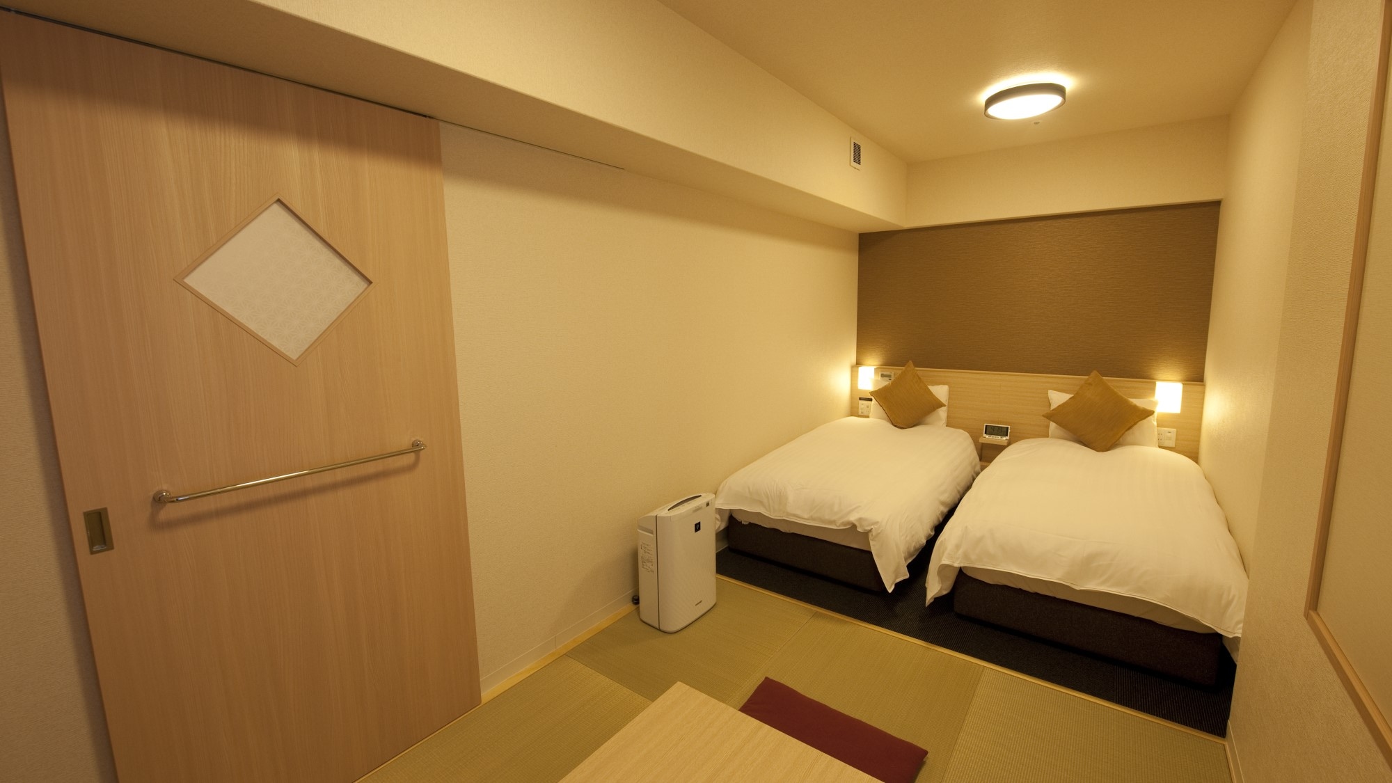 ◆ Japanese and Western room 27.0 square meters with 32 inch TV