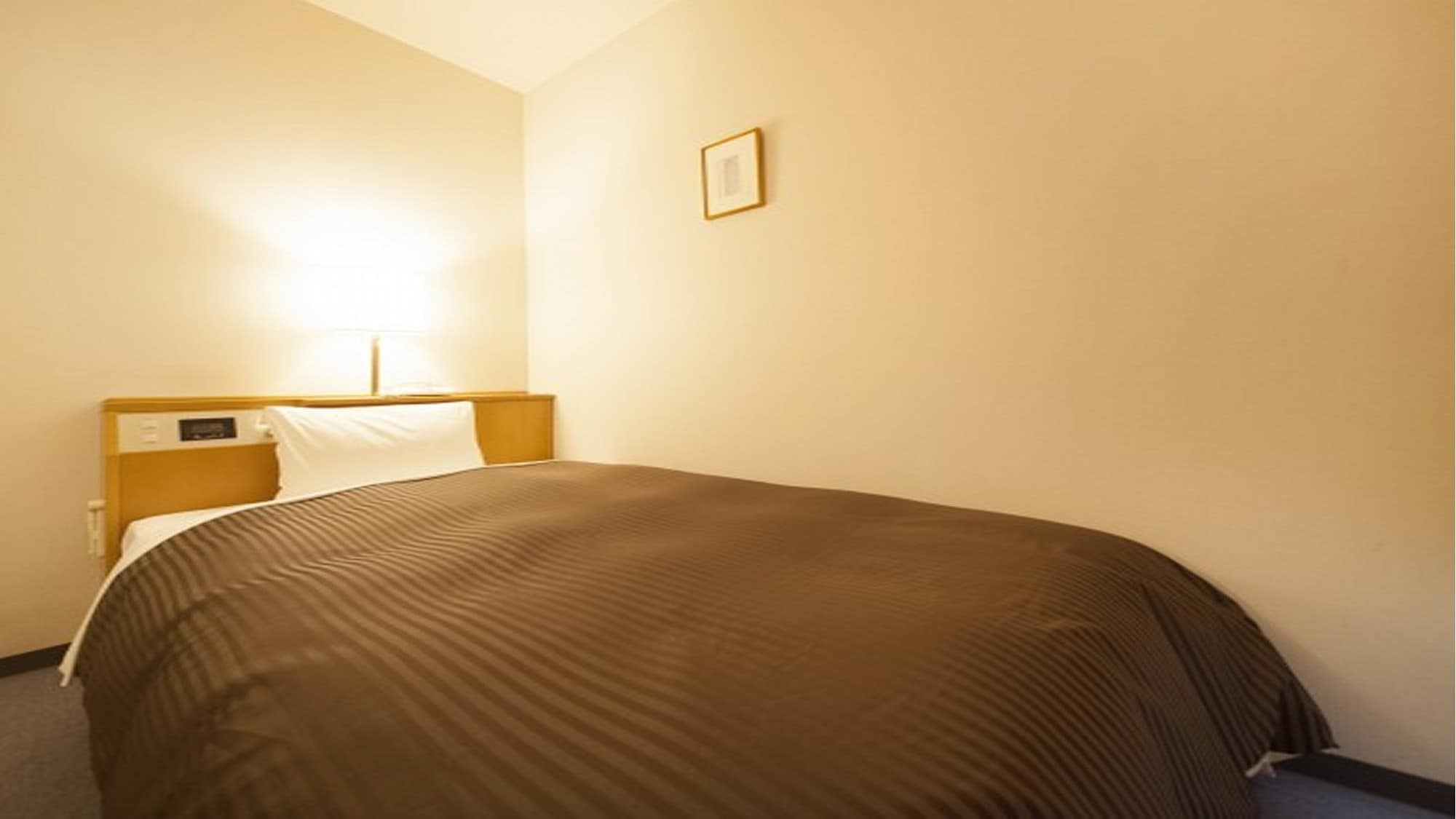Single room bed