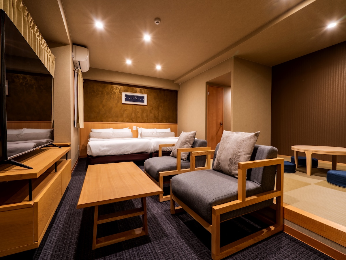 Top floor Executive Pent House with open-air bath