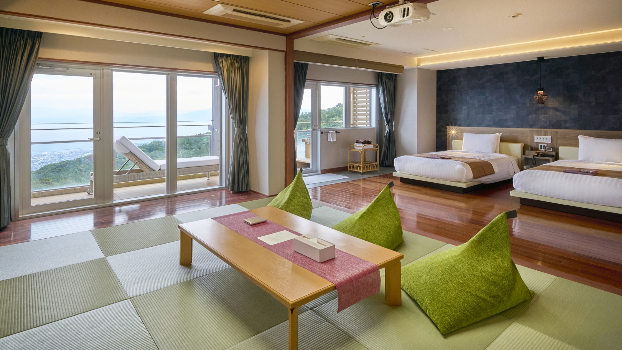 Modern Suite Japanese-Western Room: KAZE ~With open-air cypress bath~