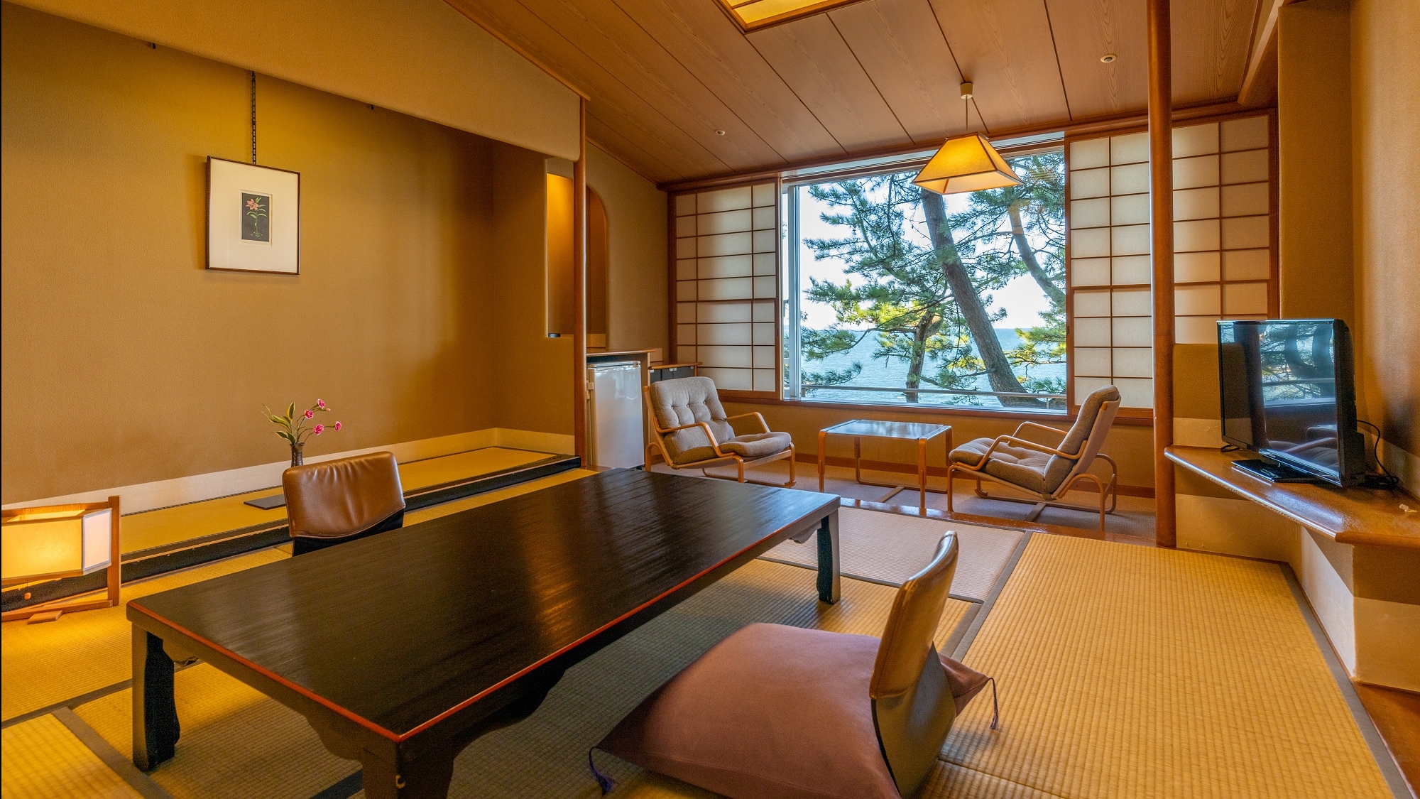 Non-smoking【Compact Japanese-style room with 10 tatami mats◎Ocean side】