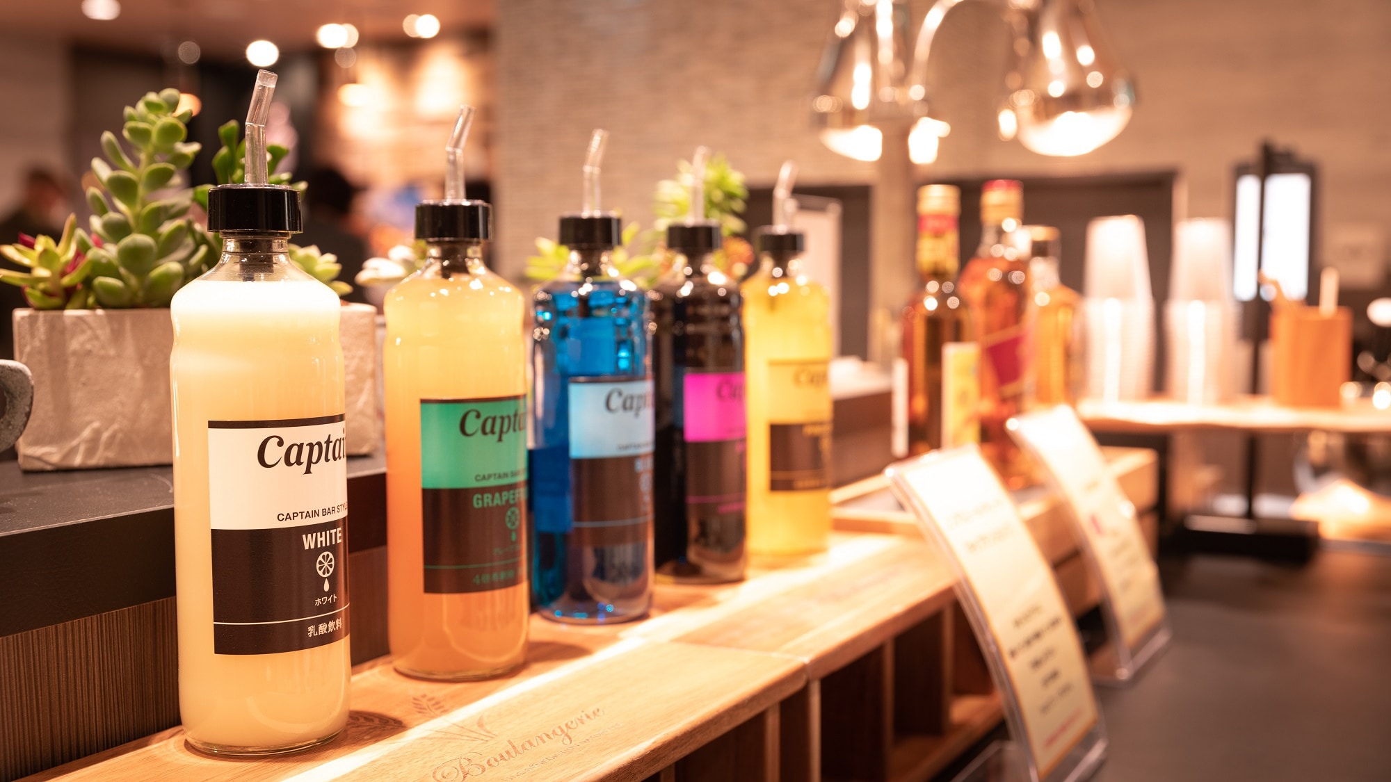 [Welcome Bar] 18:00-21:00 Free all-you-can-drink service ♪