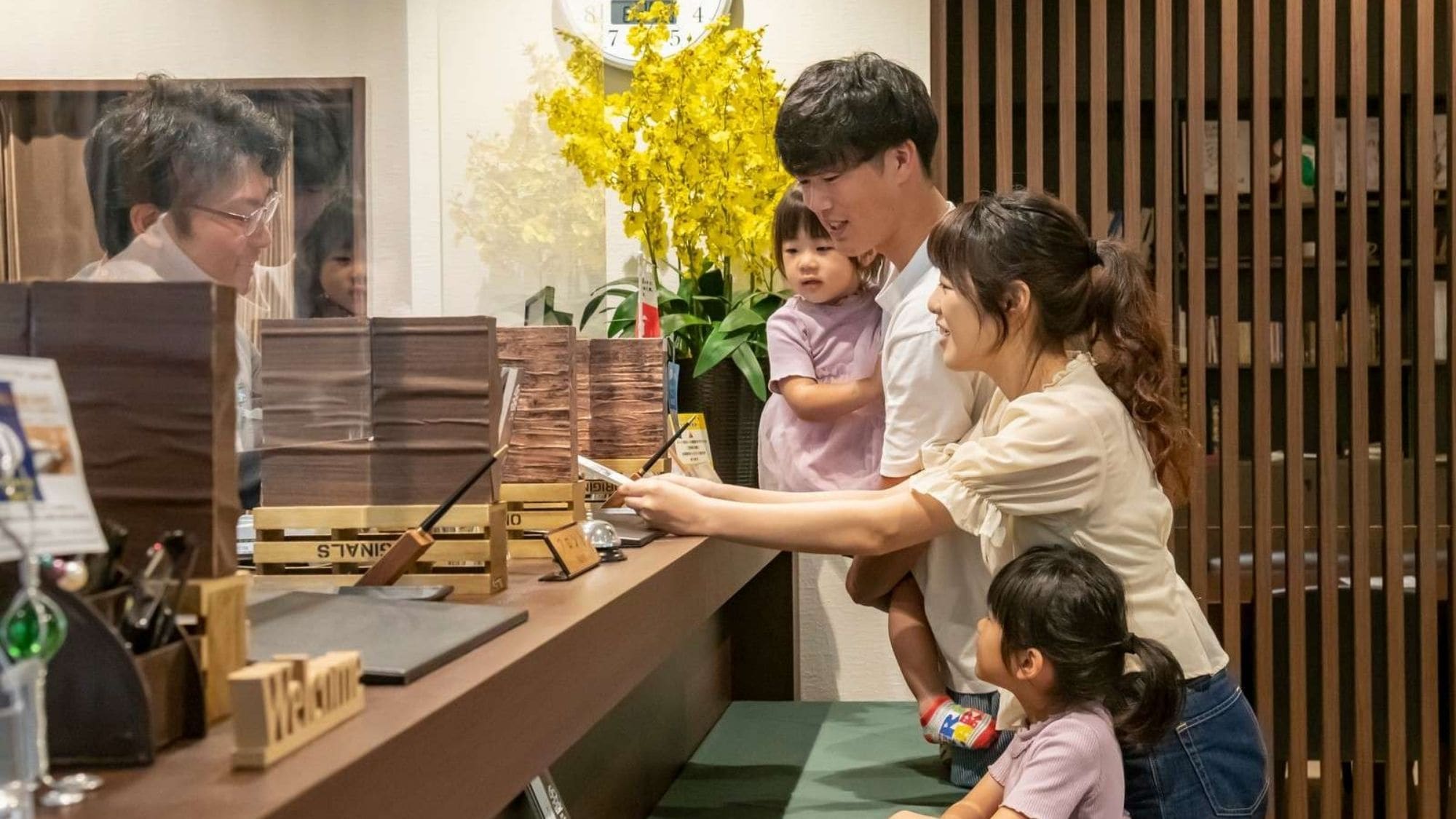 最多两名学龄前儿童同睡一张床可免费入住！儿童餐也包含在膳食计划中。
