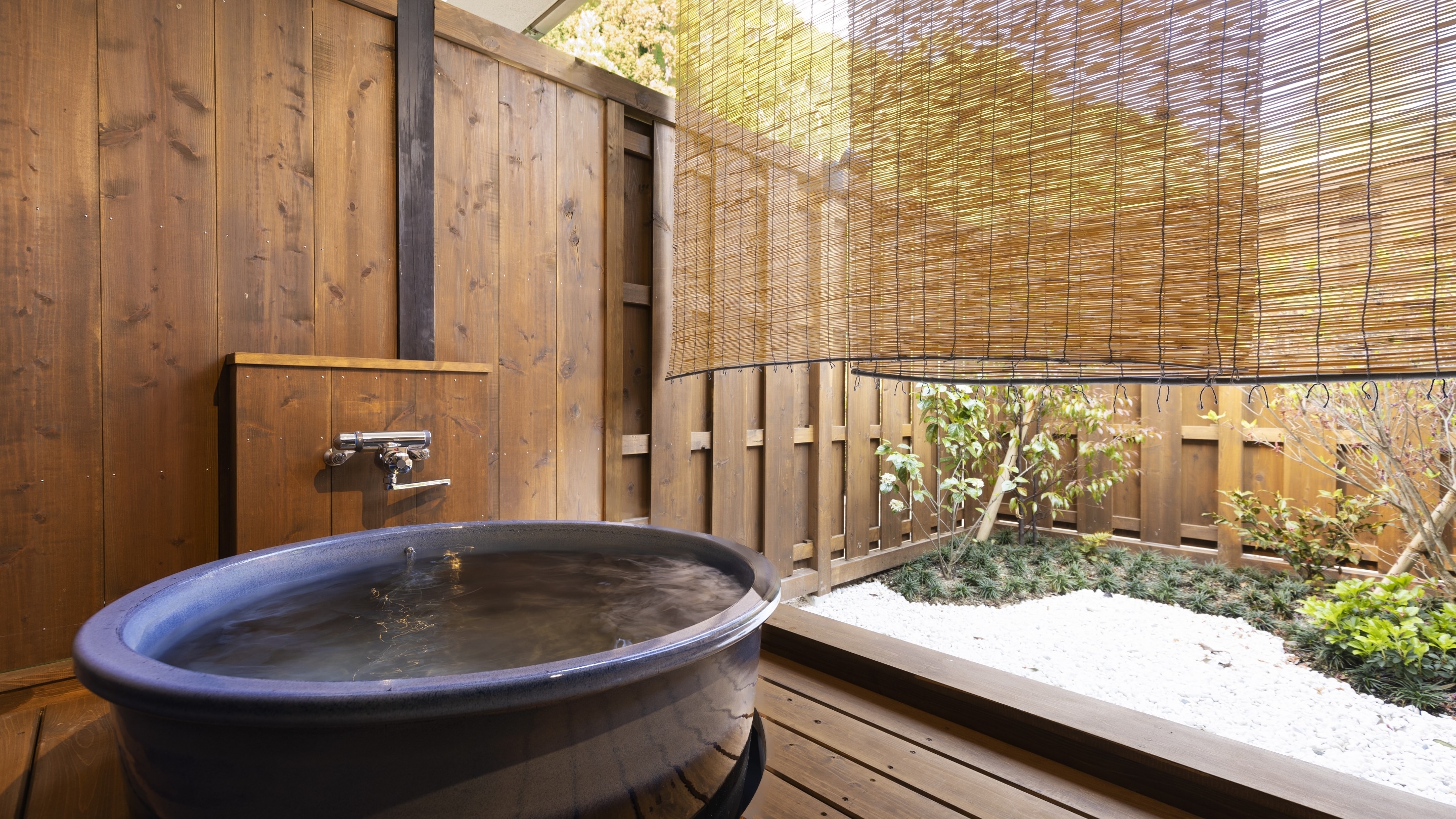 标准日式客房，带露天浴池（木结构建筑，花园景观） ※图片中的浴缸不是温泉。