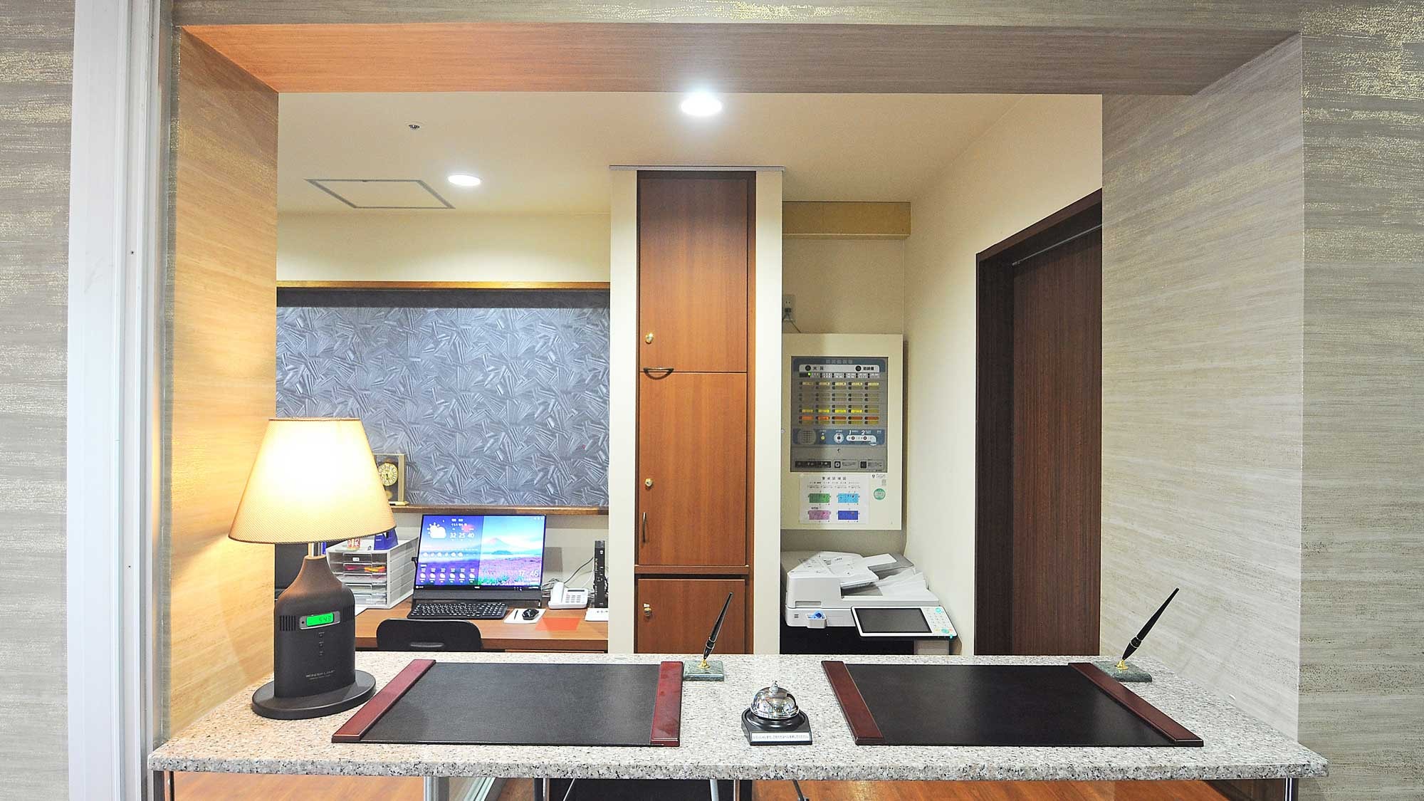 [Front desk] Please feel free to contact us.