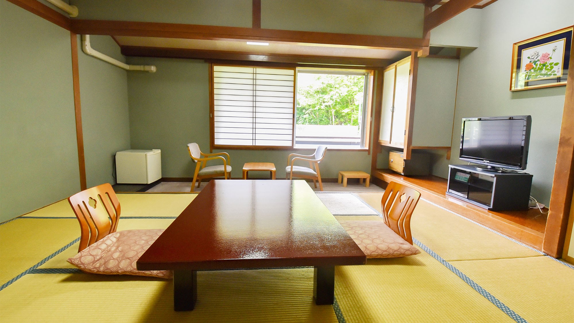 ・[Japanese-style room 10 tatami mats] A simple and relaxing Japanese-style room