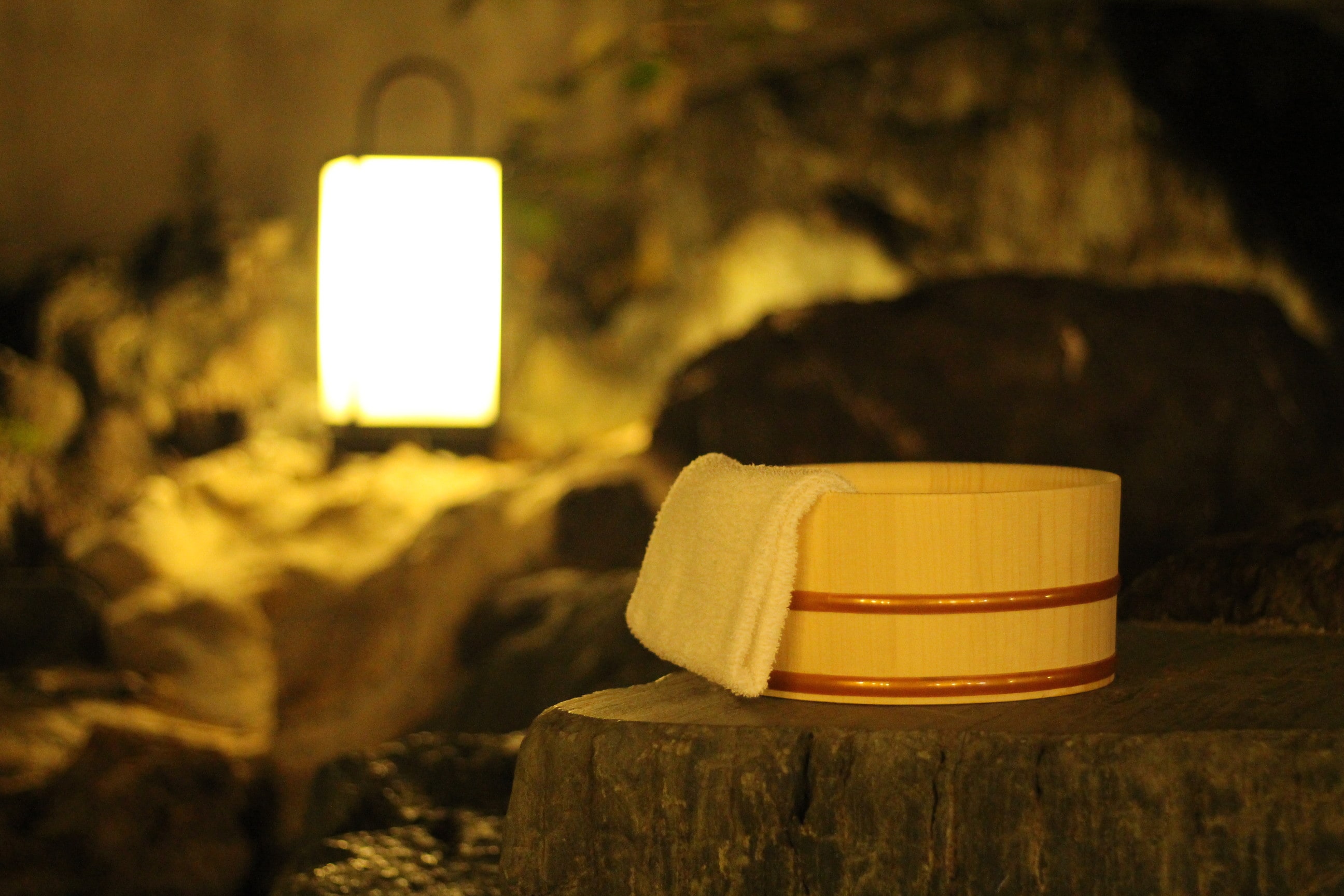 Open-air bath (night)