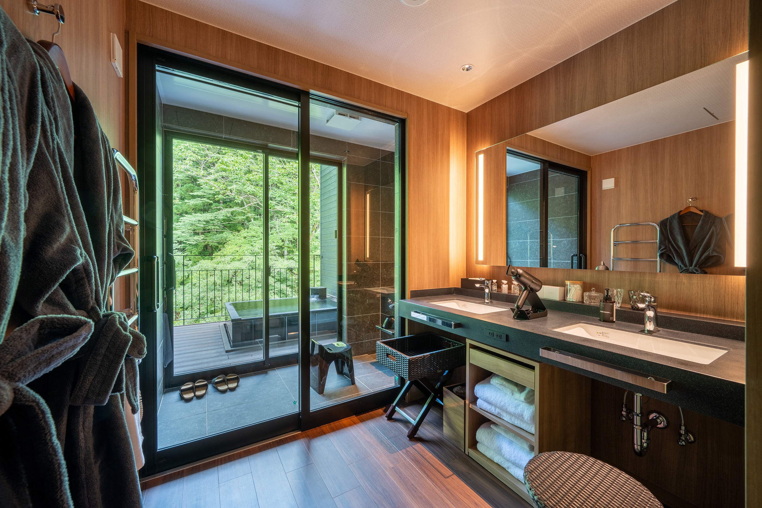 River View Villa Suite Washroom Area