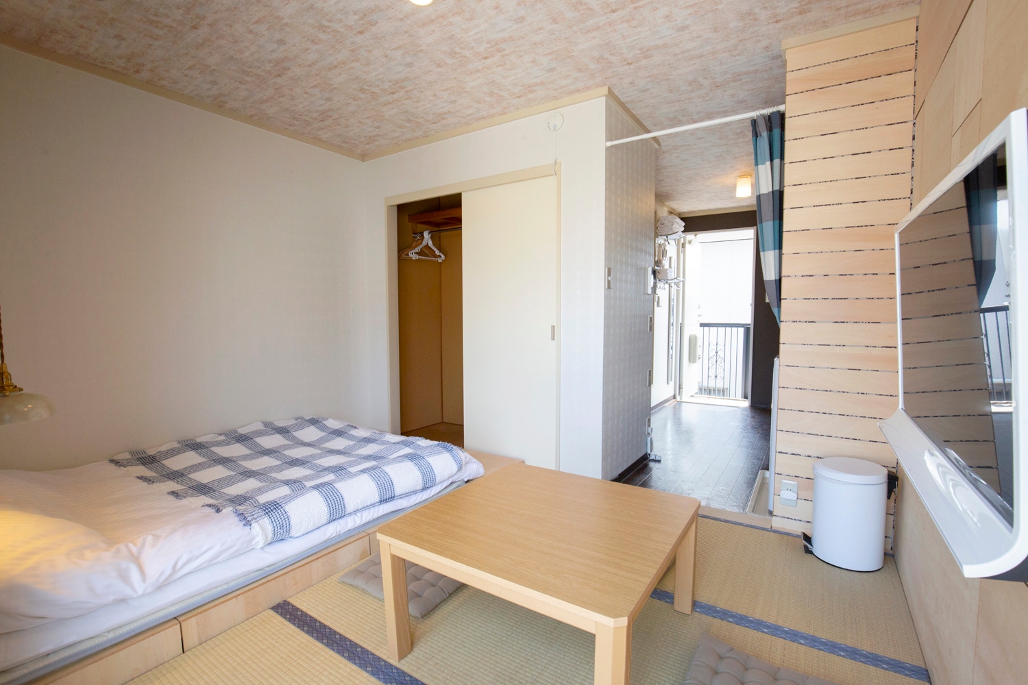 Building 3C, Room 206, Summer