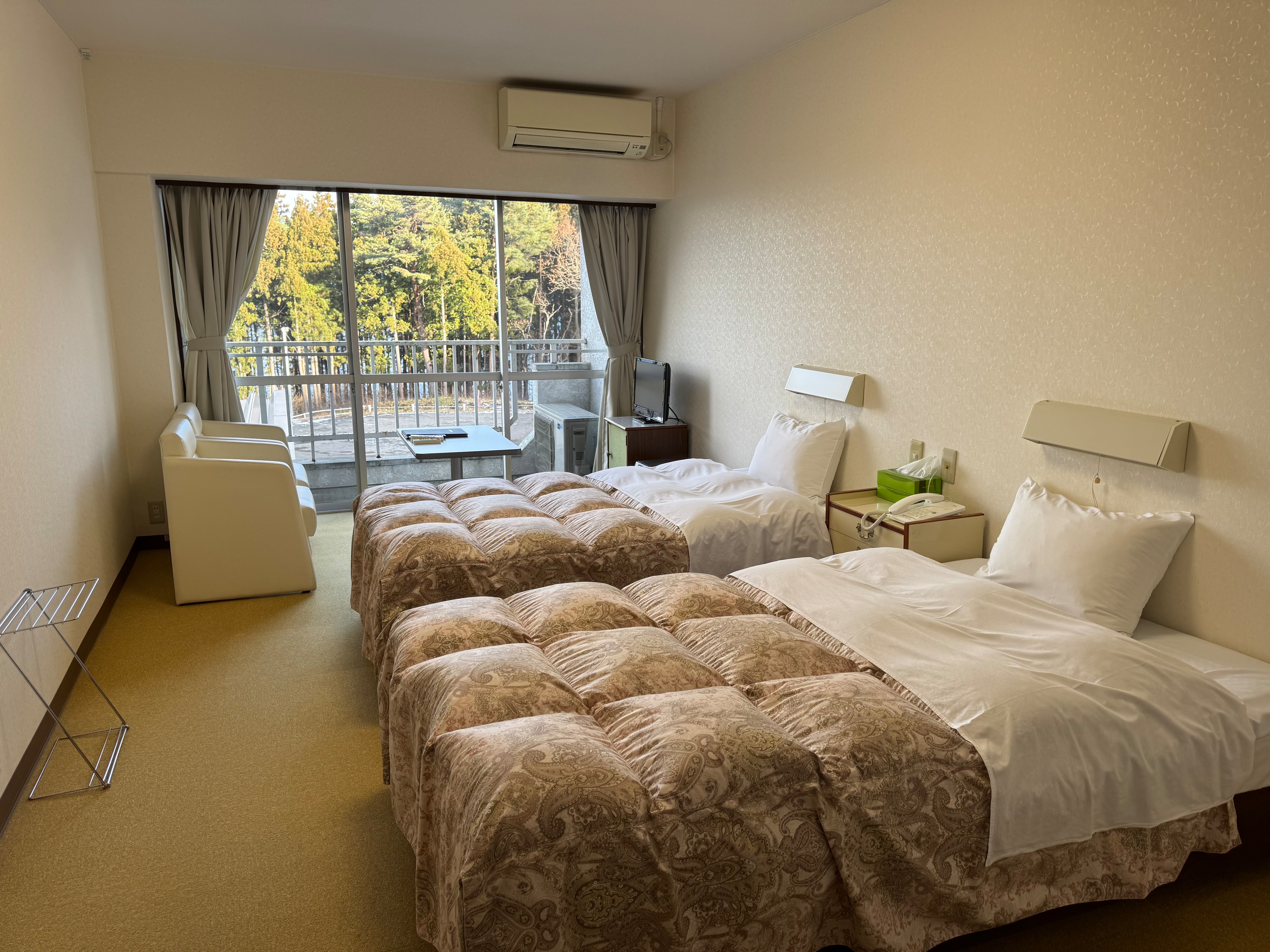 ห้องพักสไตล์ตะวันตกพร้อมเตียงคู่