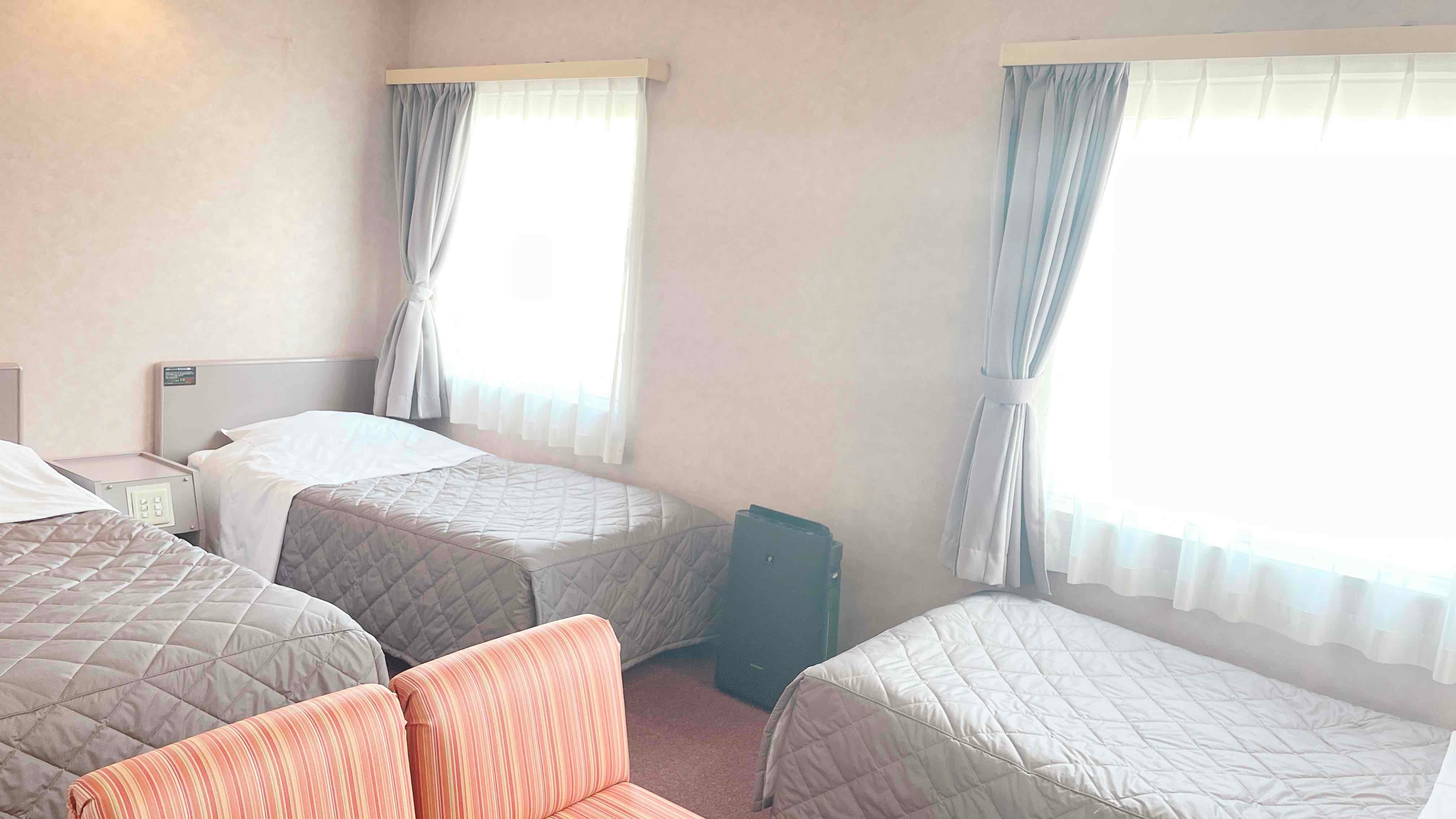 Triple room