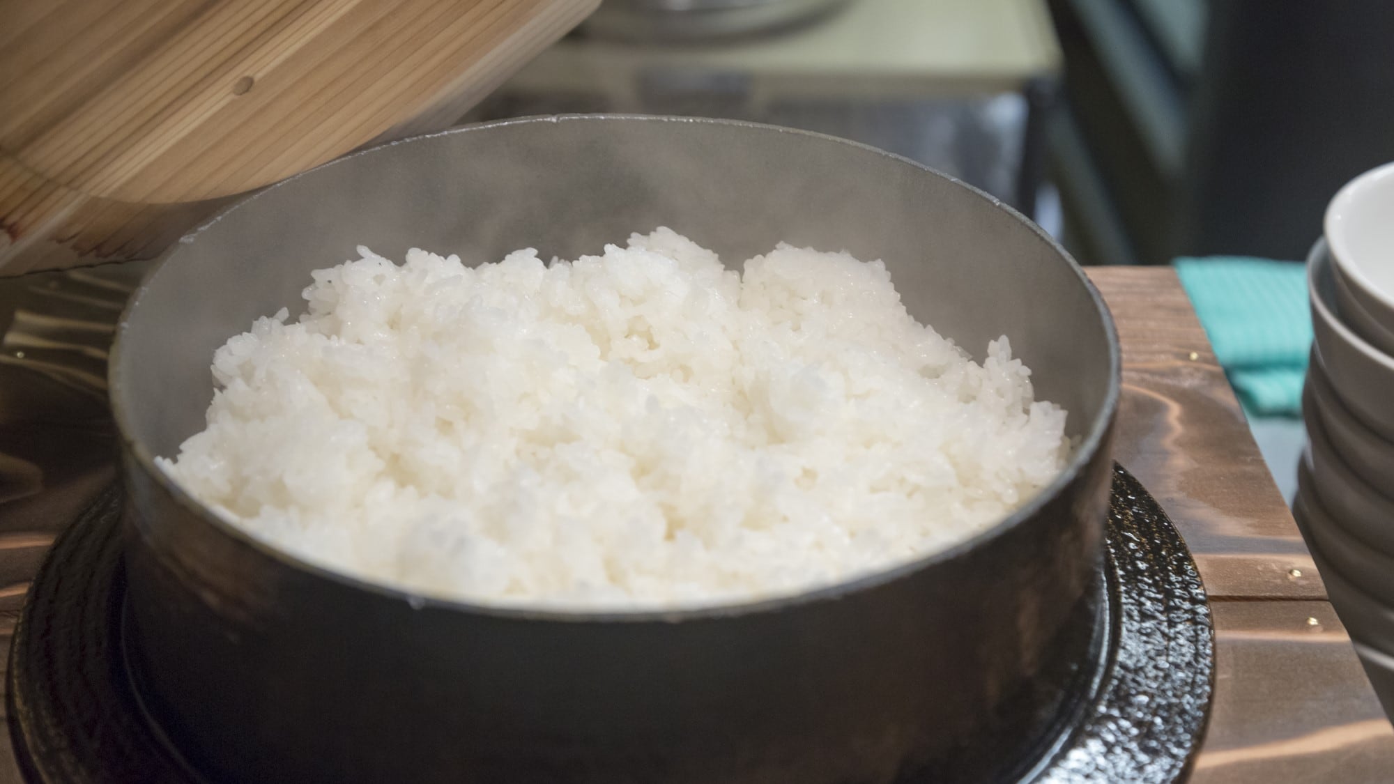 ■ ข้าวที่หุงด้วยเตาคามาโดะ (ภาพ)