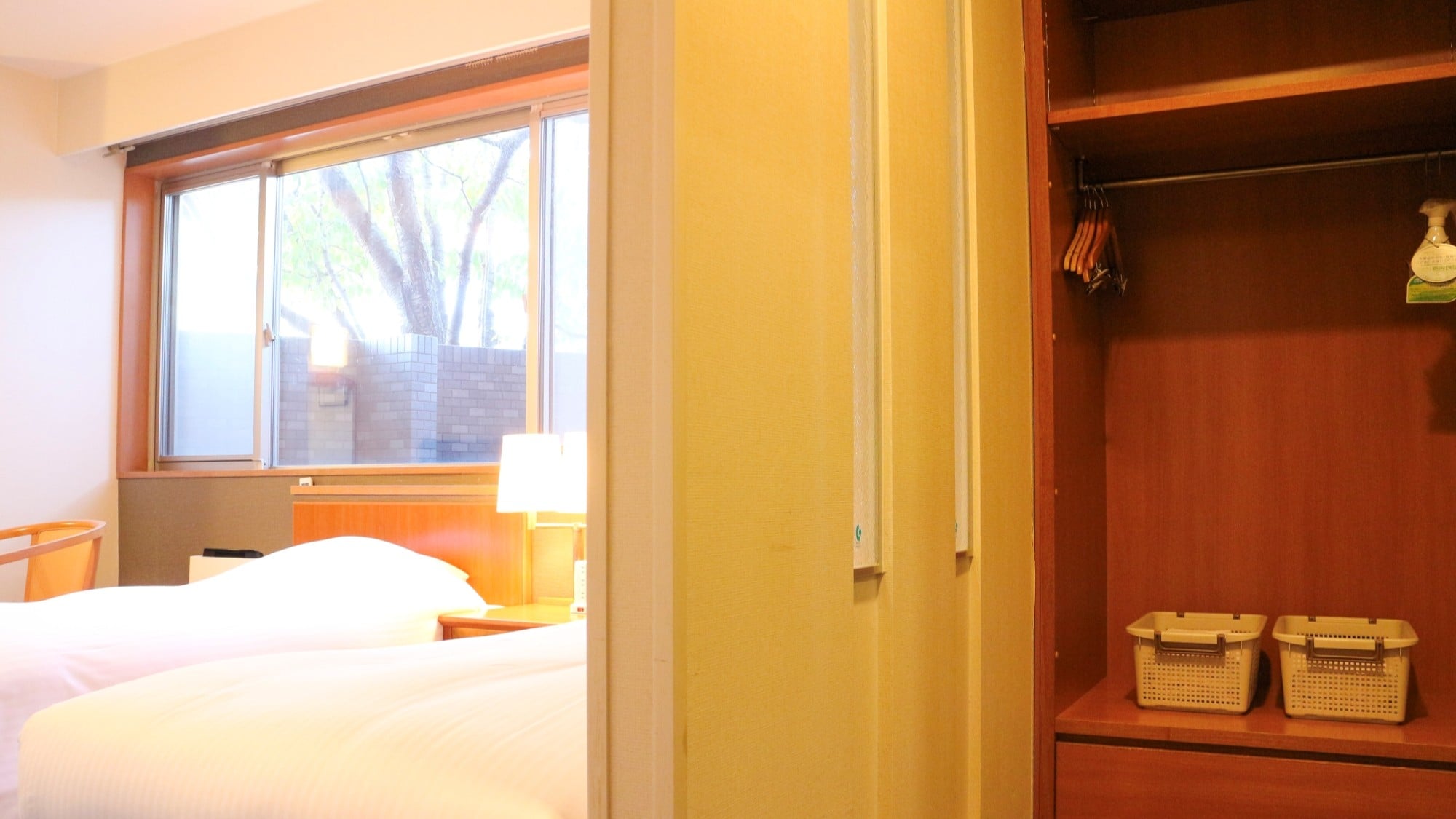 Twin room (only one room available)
