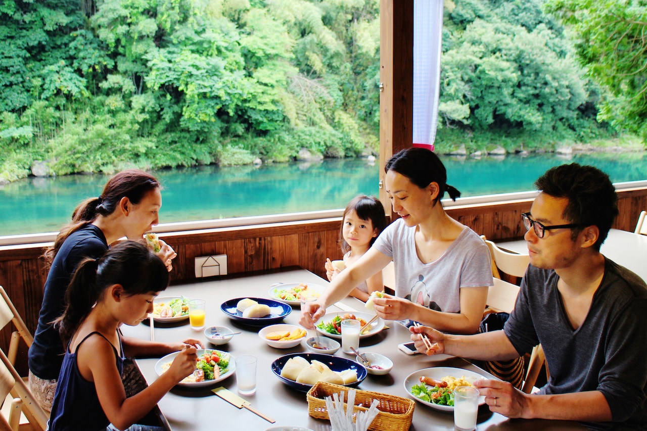 The breakfast scenery looks like this.