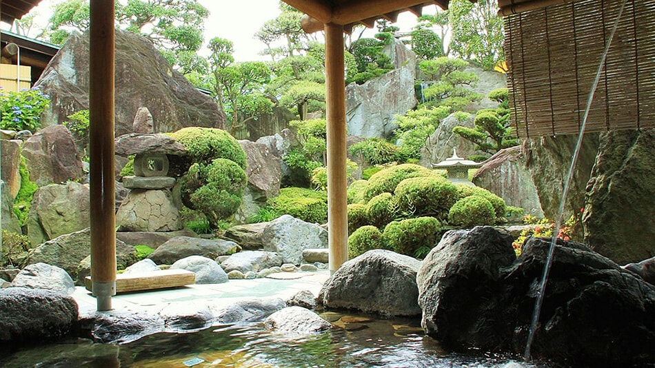 Large communal bath Open-air rock bath (Denkata)