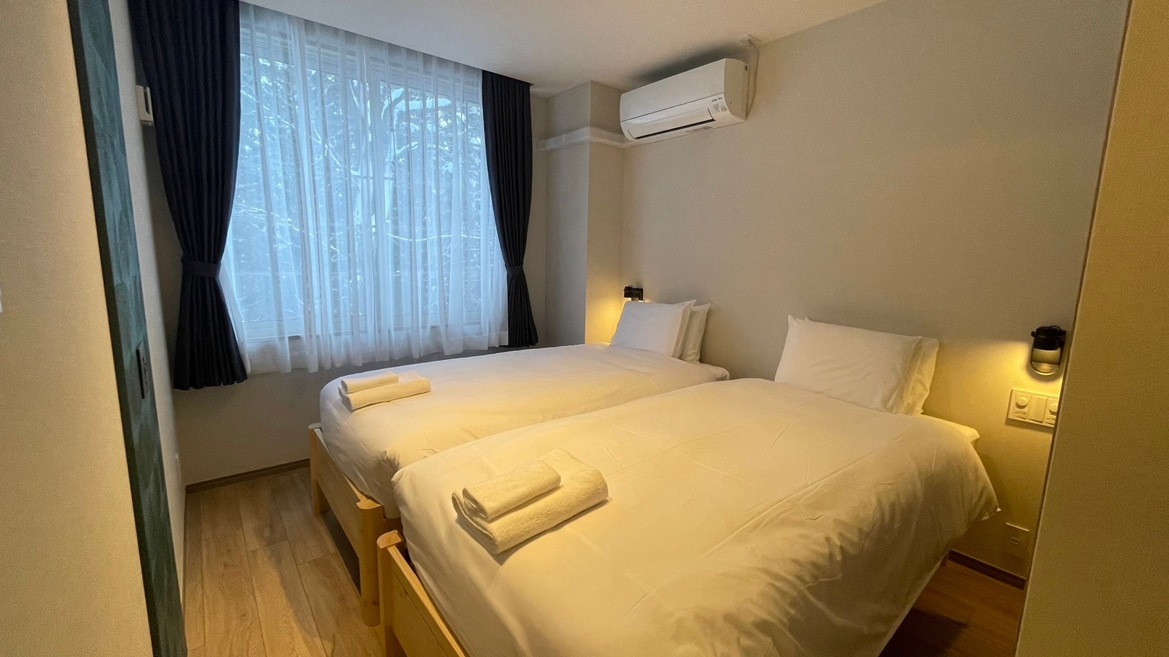 Bedroom 2 (Junior Suite)