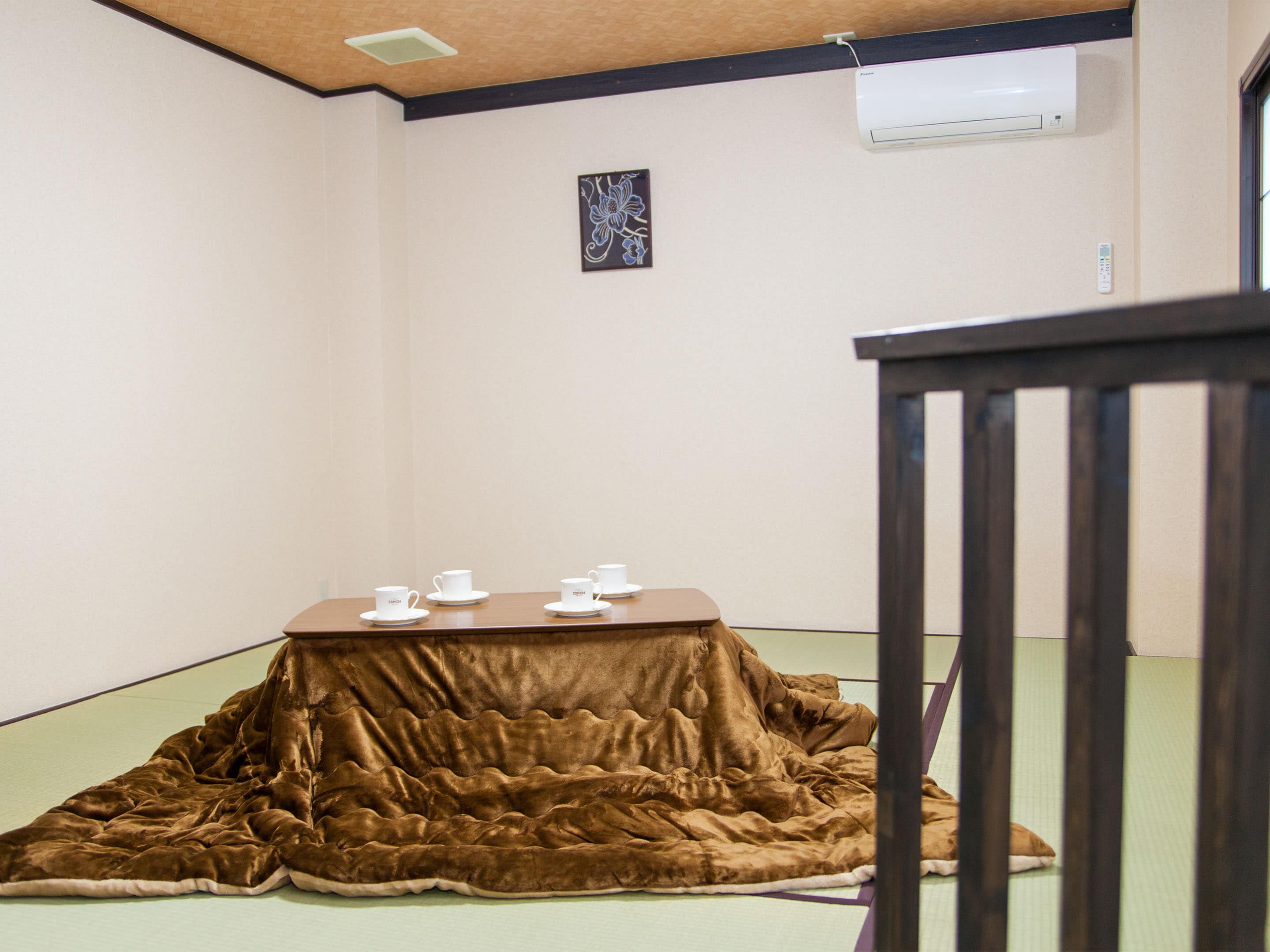・[Family Room 1] Relaxing in the kotatsu is a special experience