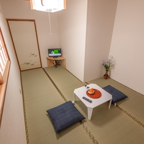 Kamar bergaya Jepang (5 tikar tatami)