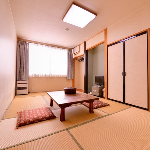 Room example: An example of a Japanese-style room in the annex, 9 tatami mats