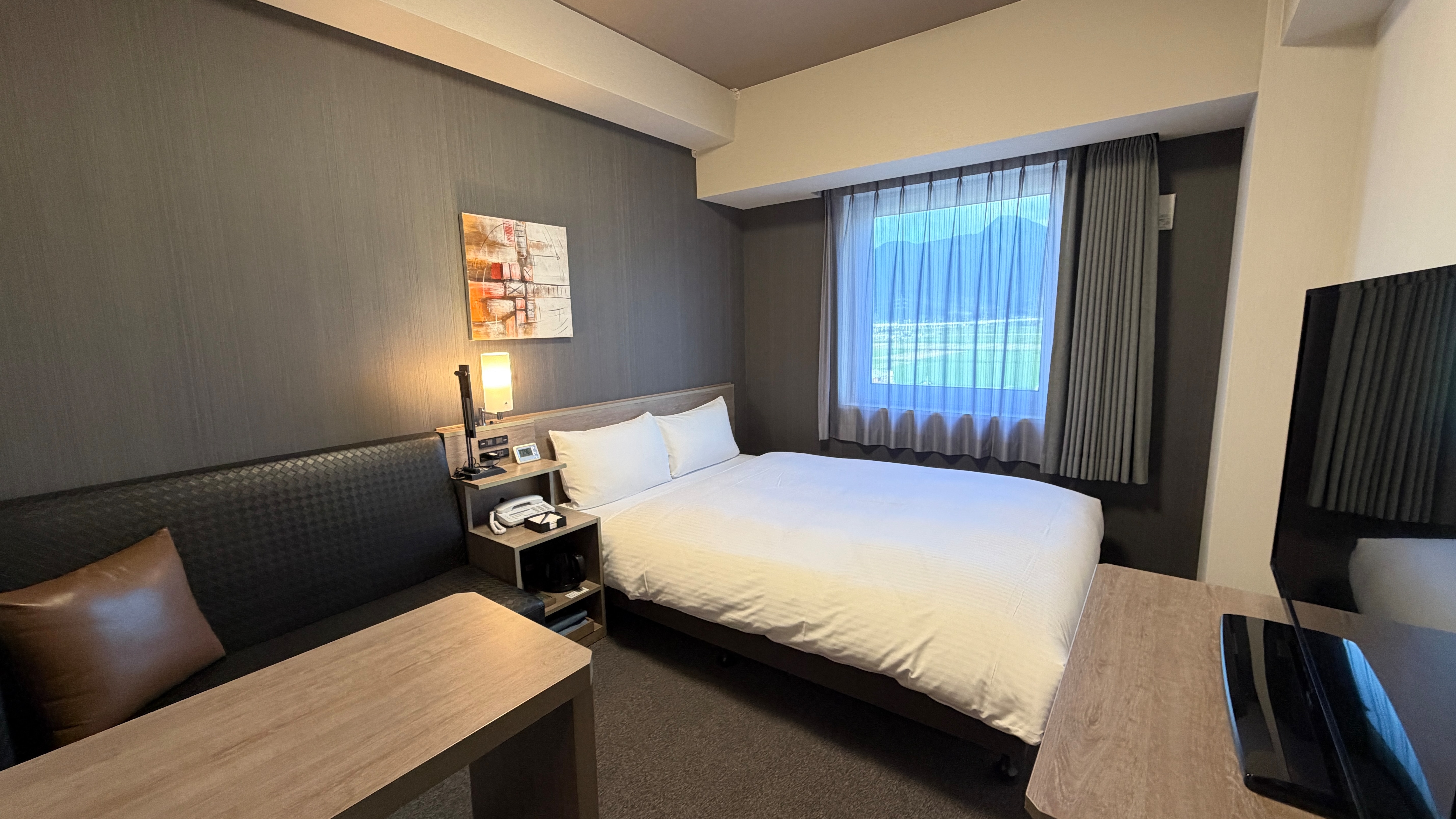 Comfort Semi-Double Room ①