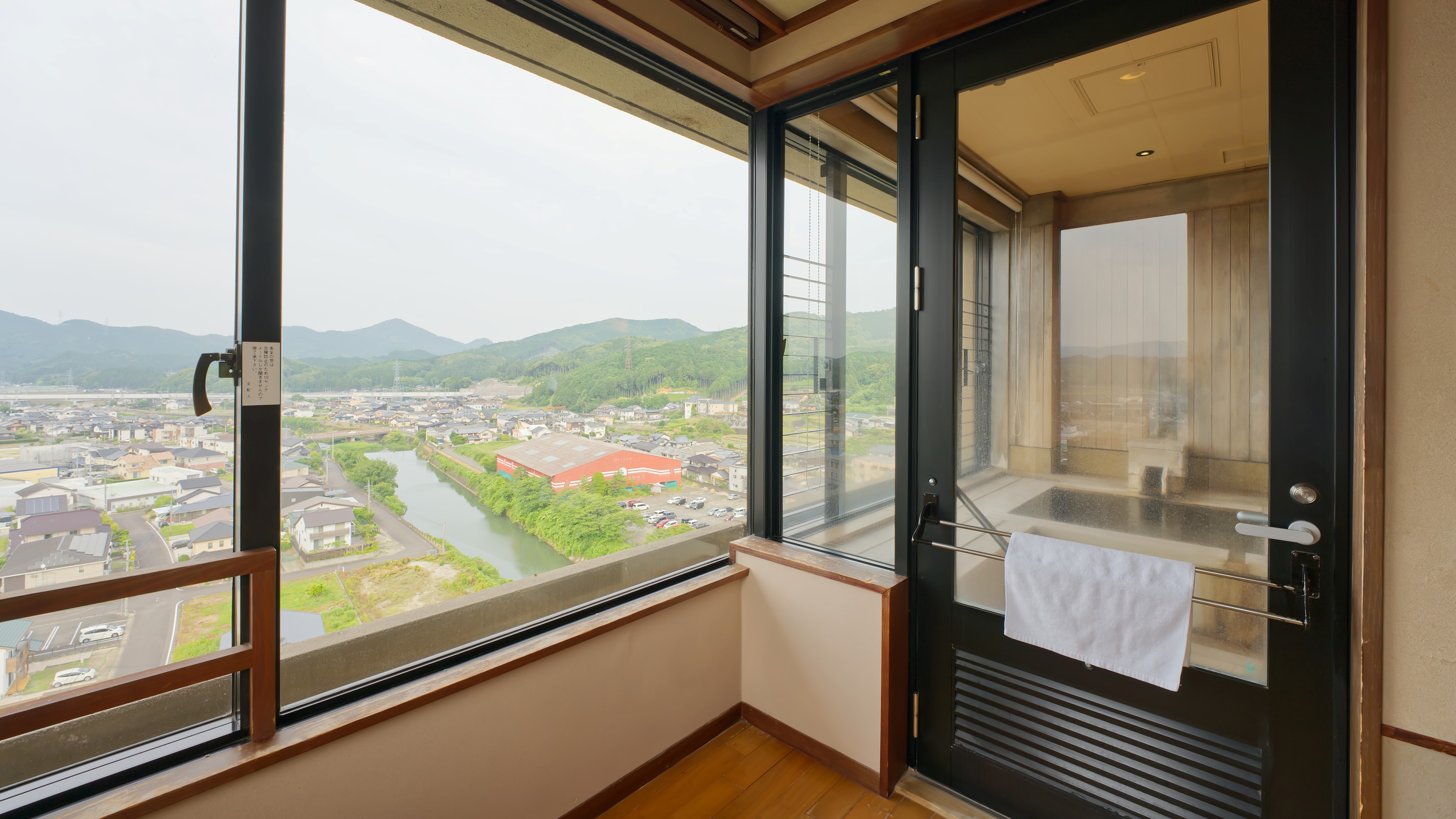 Tower Building/Guest Room with Observation Bath (Barrier-Free)
