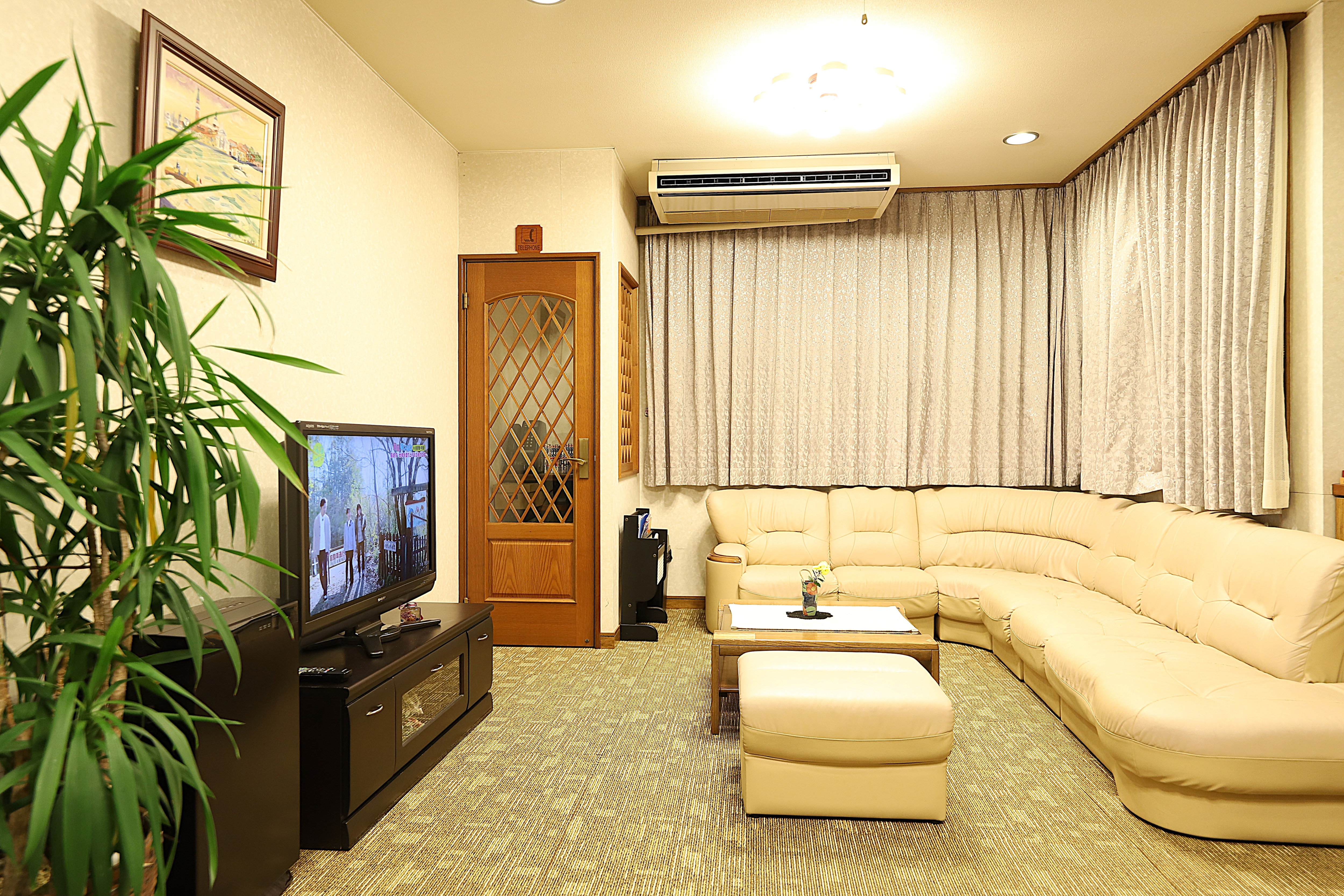 Shared Lobby